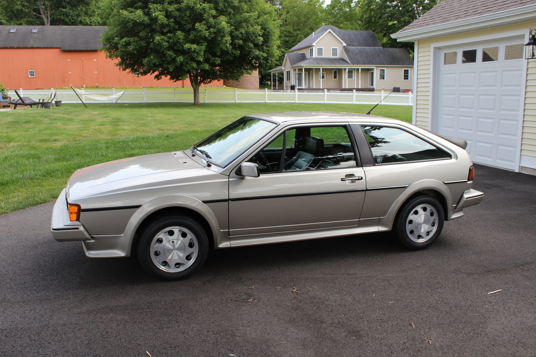1987 Volkswagen Scirocco zu verkaufen – Flash-Silver-Coupé mit Fünfganggetriebe