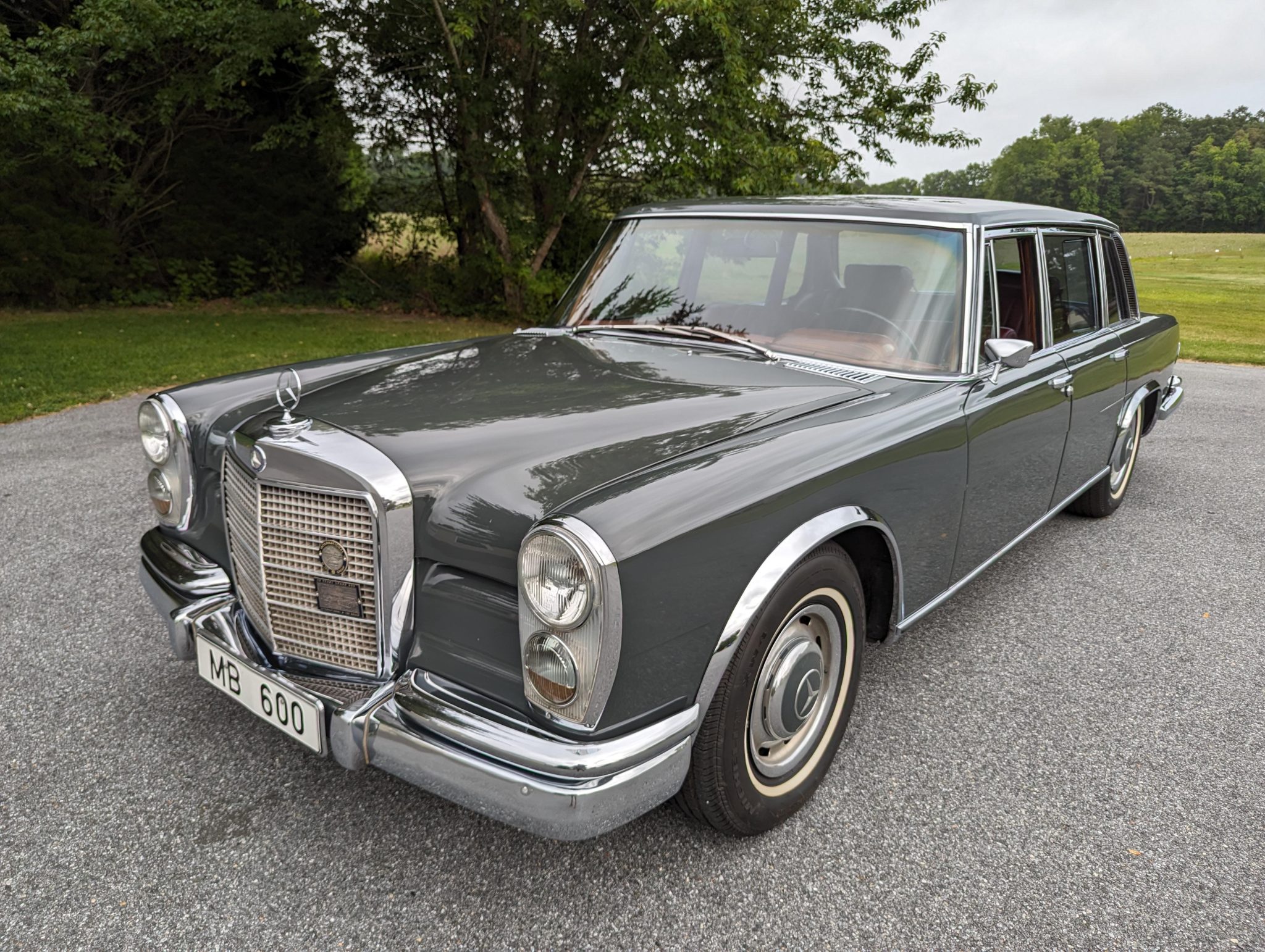 1967 Mercedes-Benz 600 for Sale – Dark Gray M100 V8 Luxury Limousine