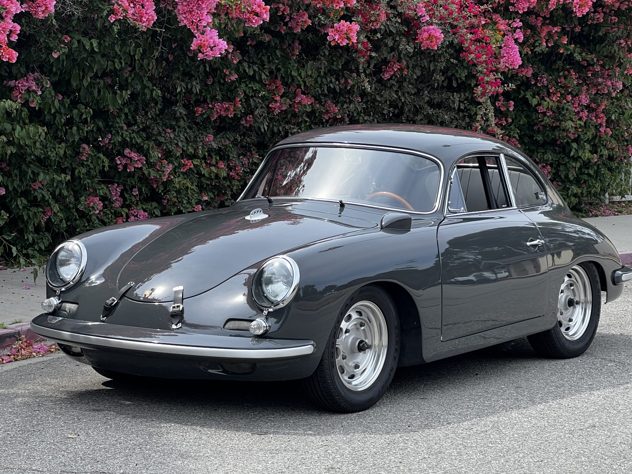 Porsche 356B 1961 à vendre – Coupé gris 1,7 litre d’inspiration compétition