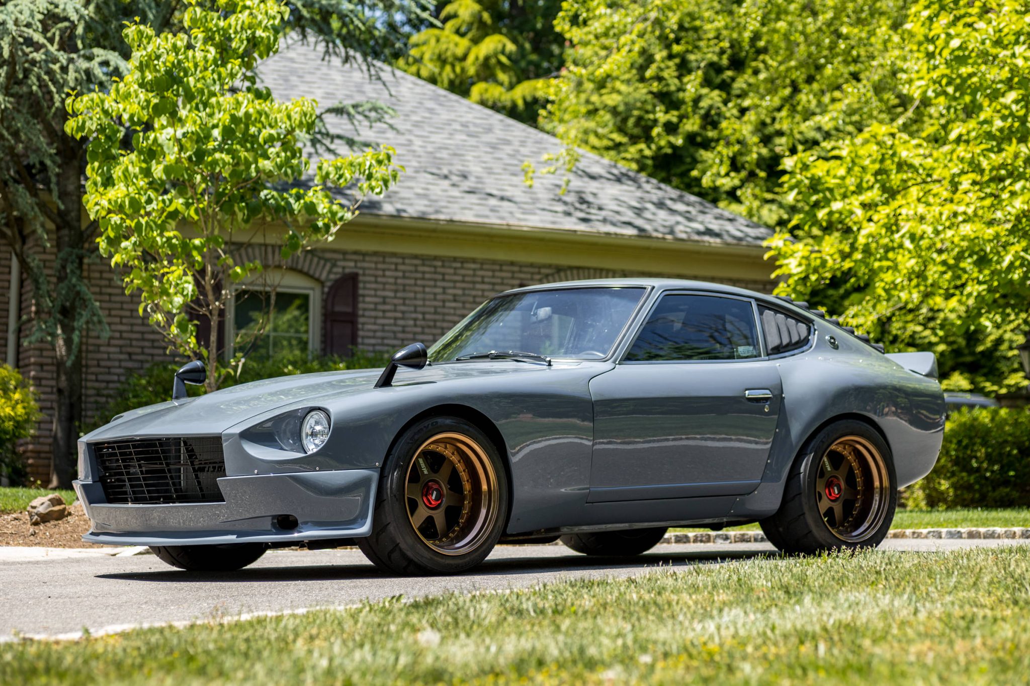 1974 Datsun 260Z for Sale – Gray LS6 V8 Widebody Restomod