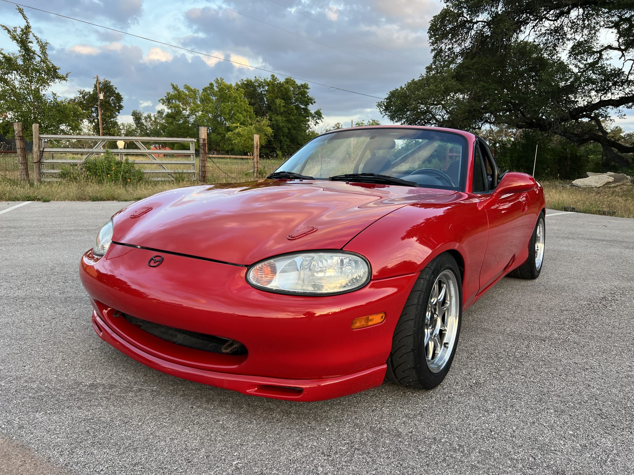 Mazda NB MX-5 Miata 1999 à vendre – Roadster Classic Red à V8 LS1