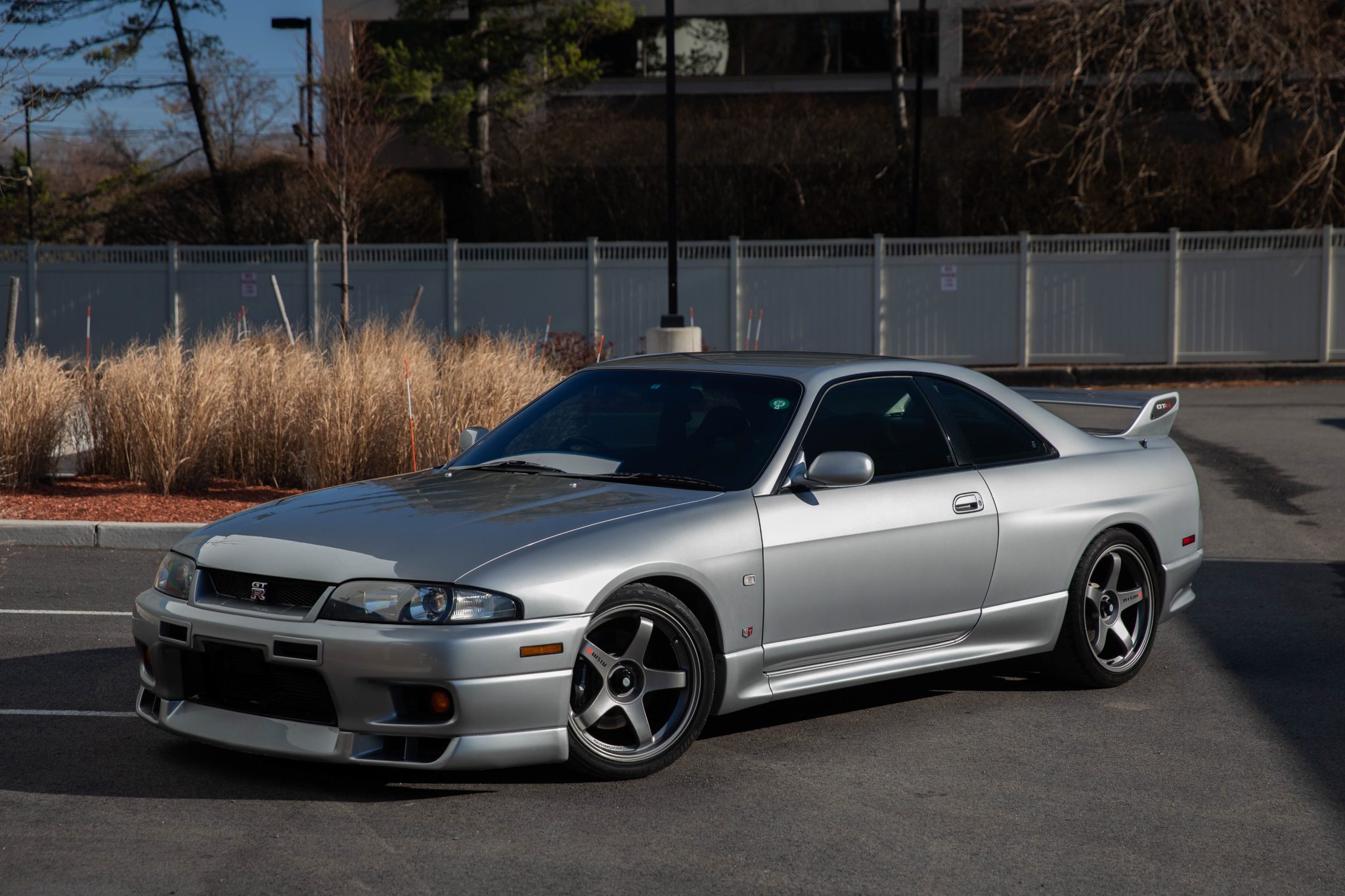 1997 Nissan R33 Skyline for Sale – Sonic Silver Twin-Turbo AWD Performance Coupe