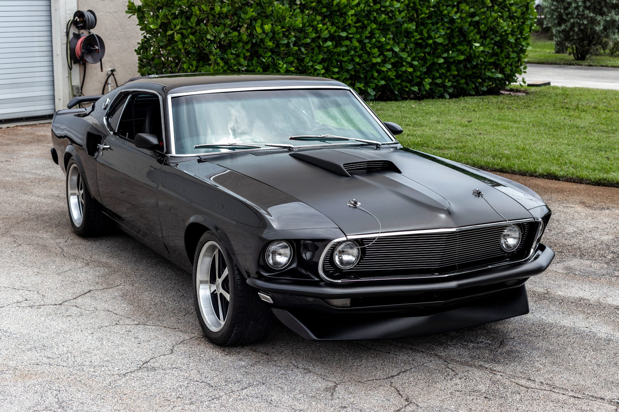 Ford Mustang 1969 (1969-1973) à vendre – Restomod Shadow Gray V8 351ci