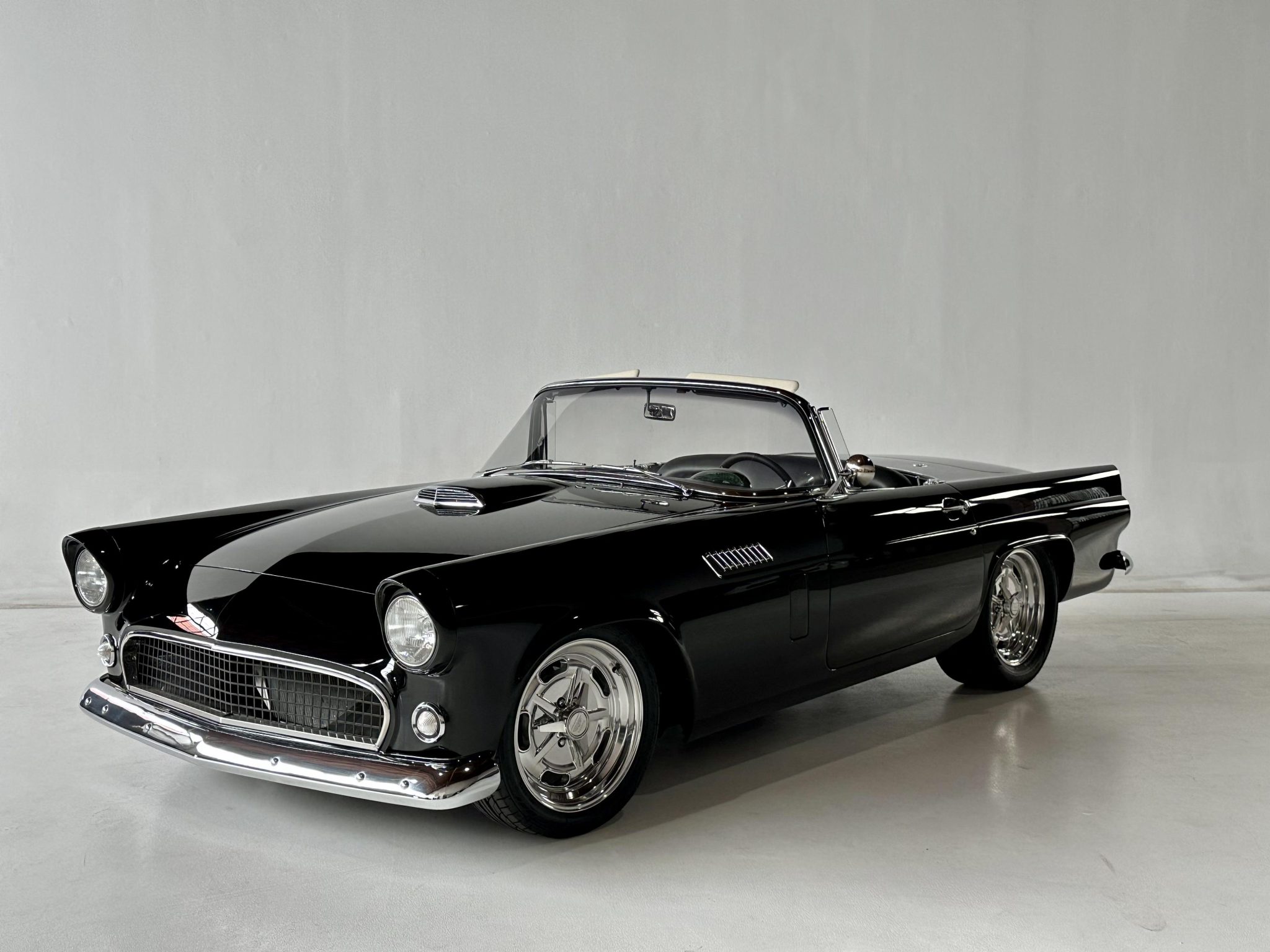 1956 Ford Thunderbird (1955-1957) for Sale – Raven Black Coyote V8 Restomod