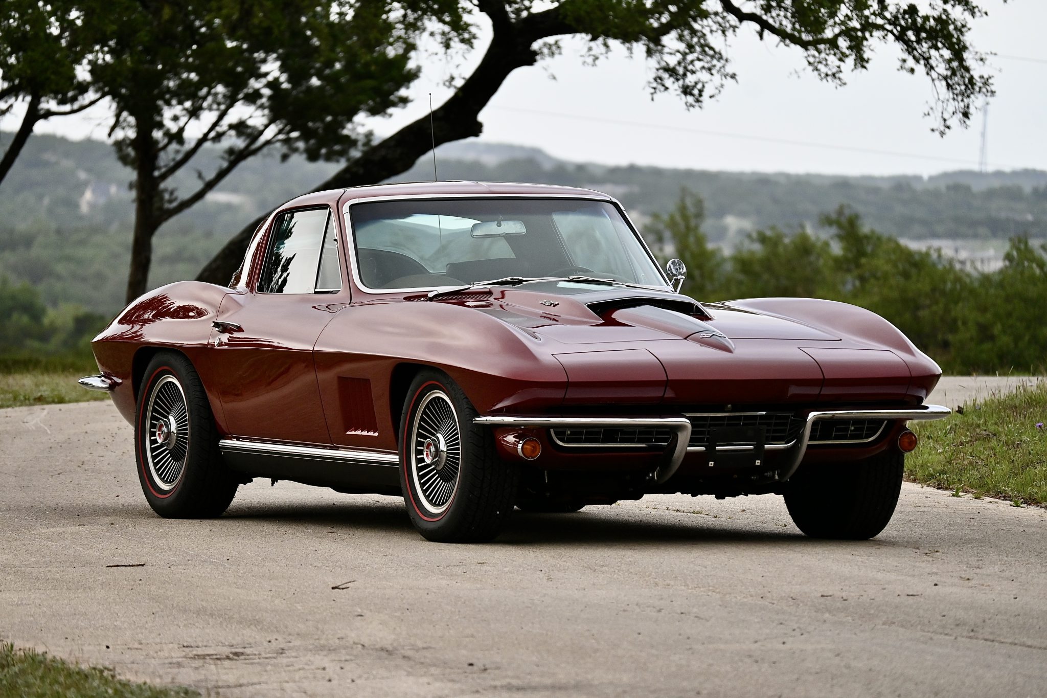 1967 Chevrolet Corvette C2 for Sale – Maroon 427 V8 Four-Speed Automatic Coupe