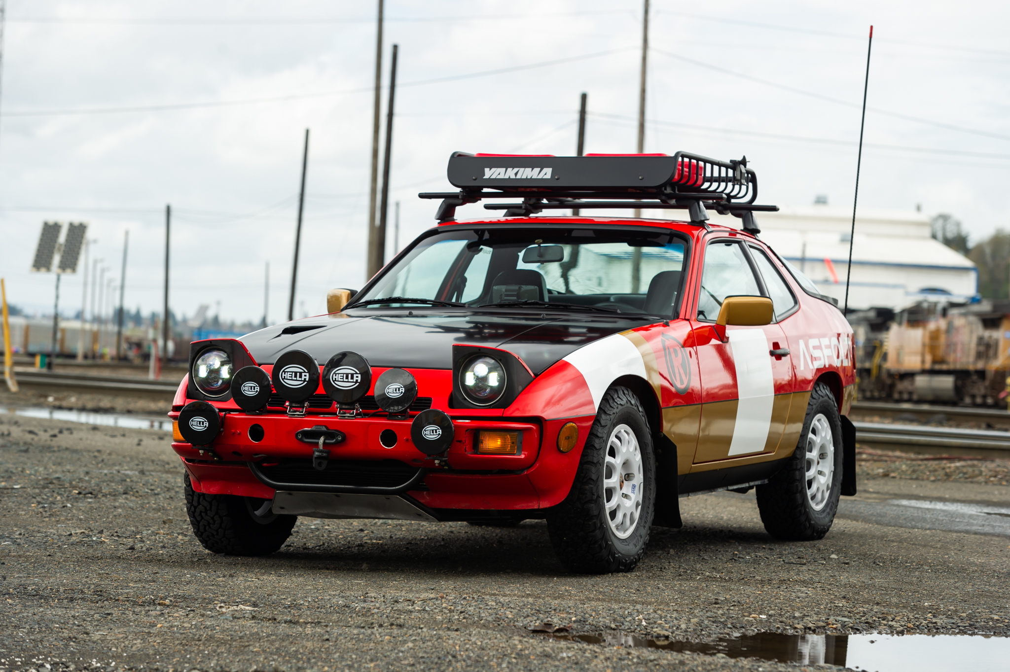1987 Porsche 924 à vendre – Coupé manuel Guards Red inspiré du rallye Baja