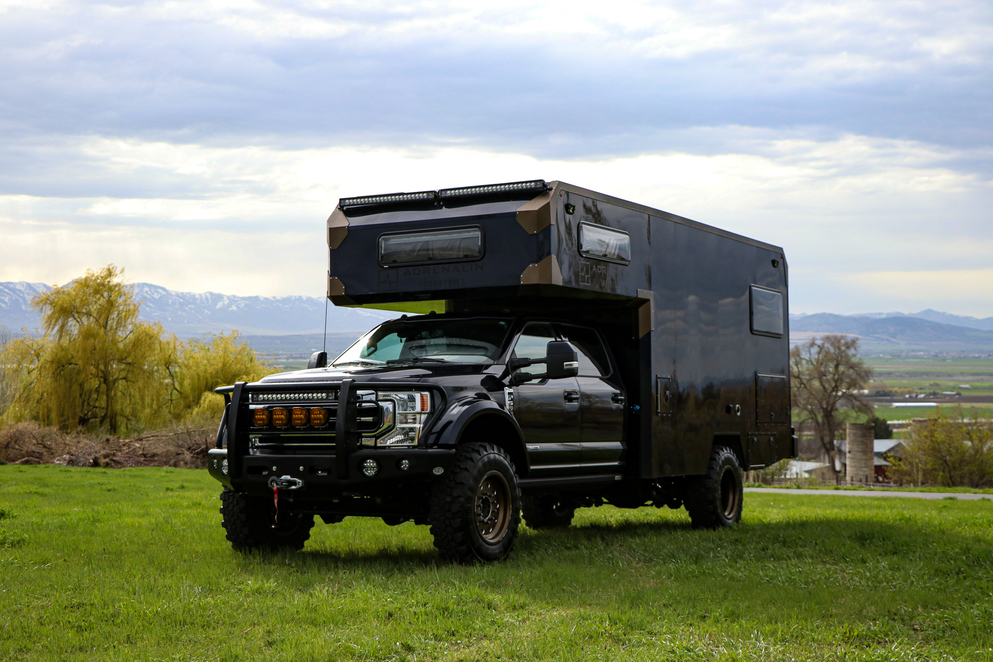 2022 Ford Super Duty 2017-2022 à vendre – Camper d’expédition Power Stroke Antimatter Blue