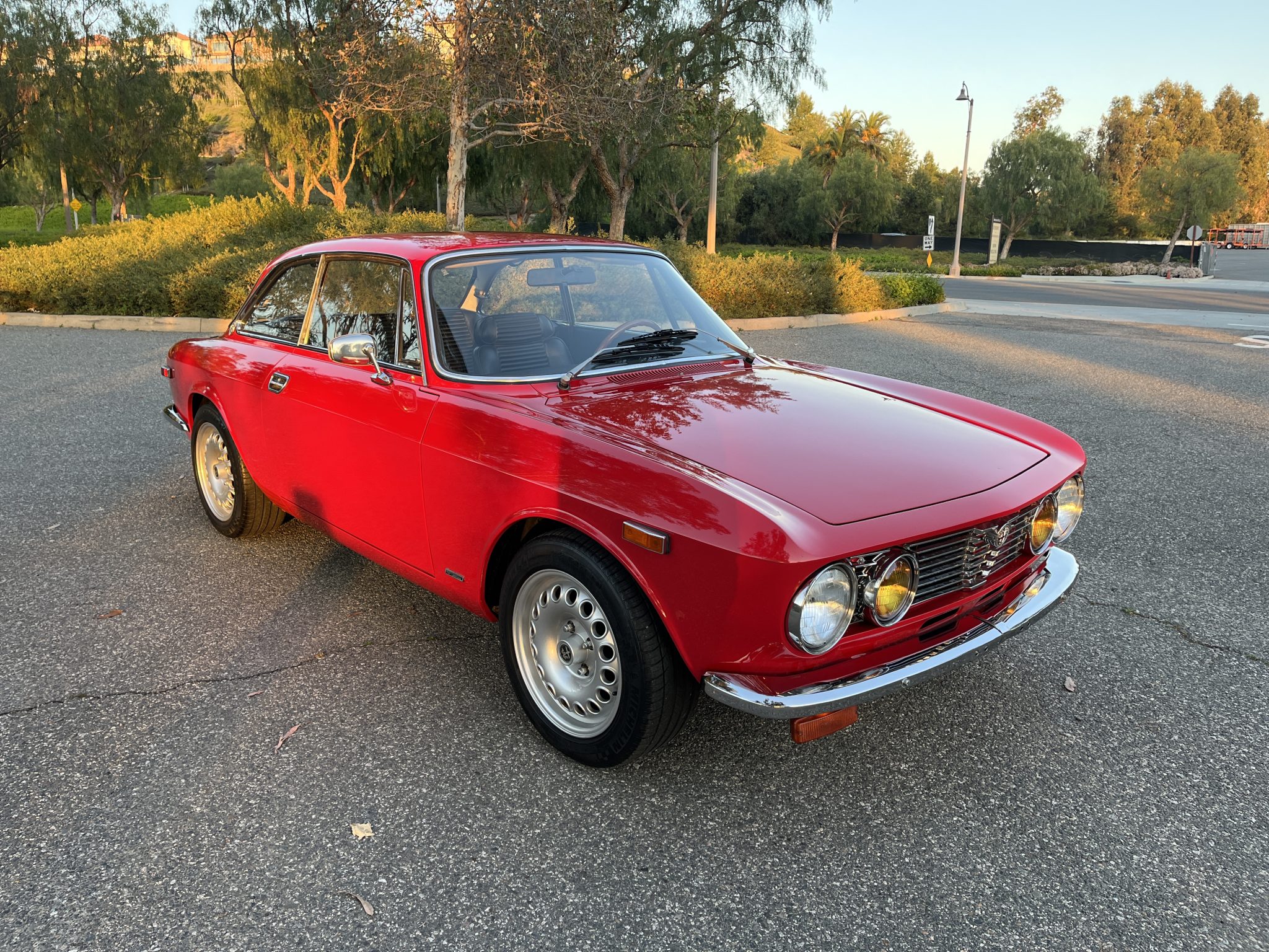 1972 Alfa Romeo 105/115 Series Coupe à vendre – Coupé italien Red 2,0 litres cinq rapports