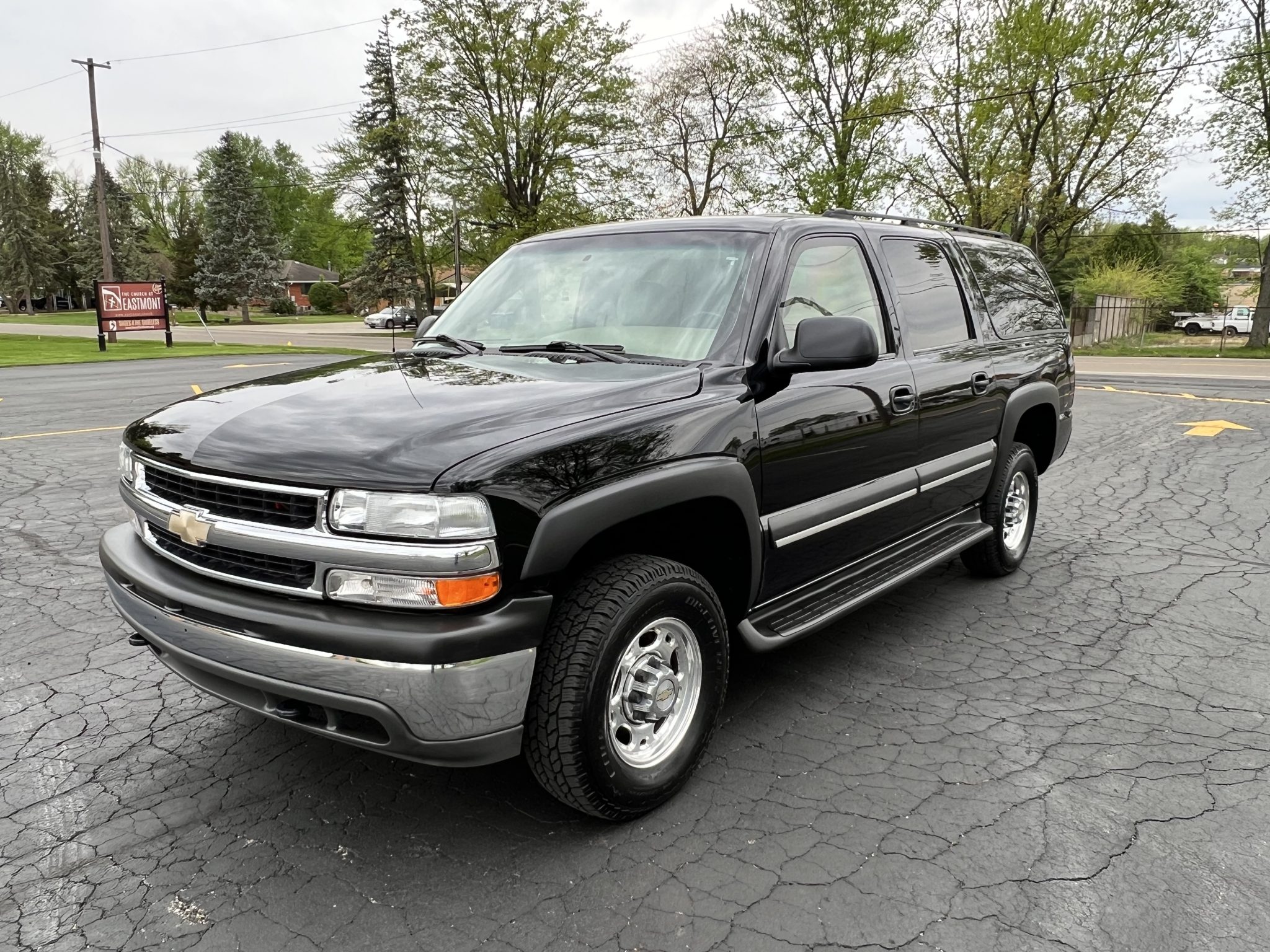 2003 Chevrolet Suburban (GMT800 2000-2006) for Sale – Black 8.1L Vortec 4x4