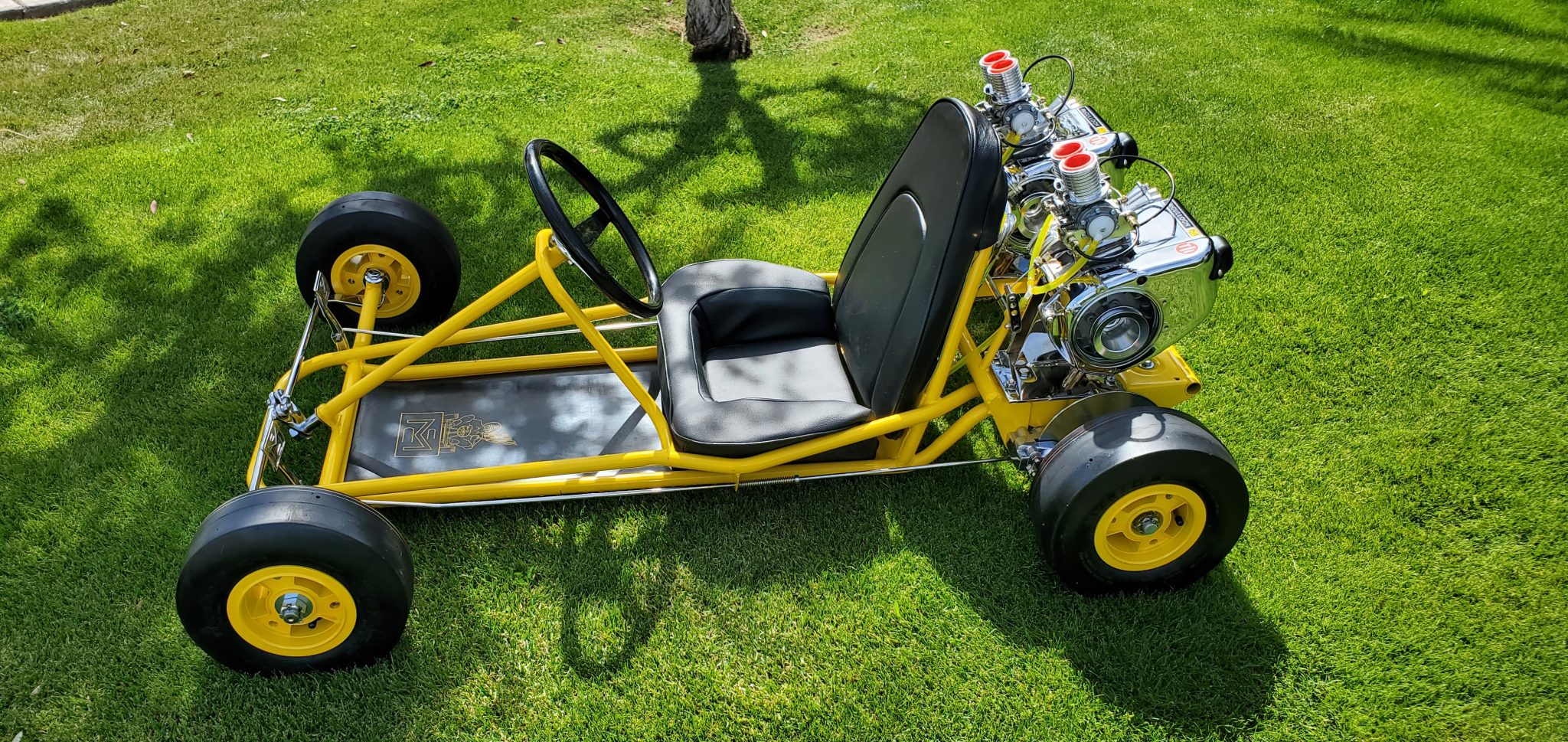 1961 Parts and Automobilia – Competition Go-Karts à vendre – Kart vintage Yellow à deux McCulloch