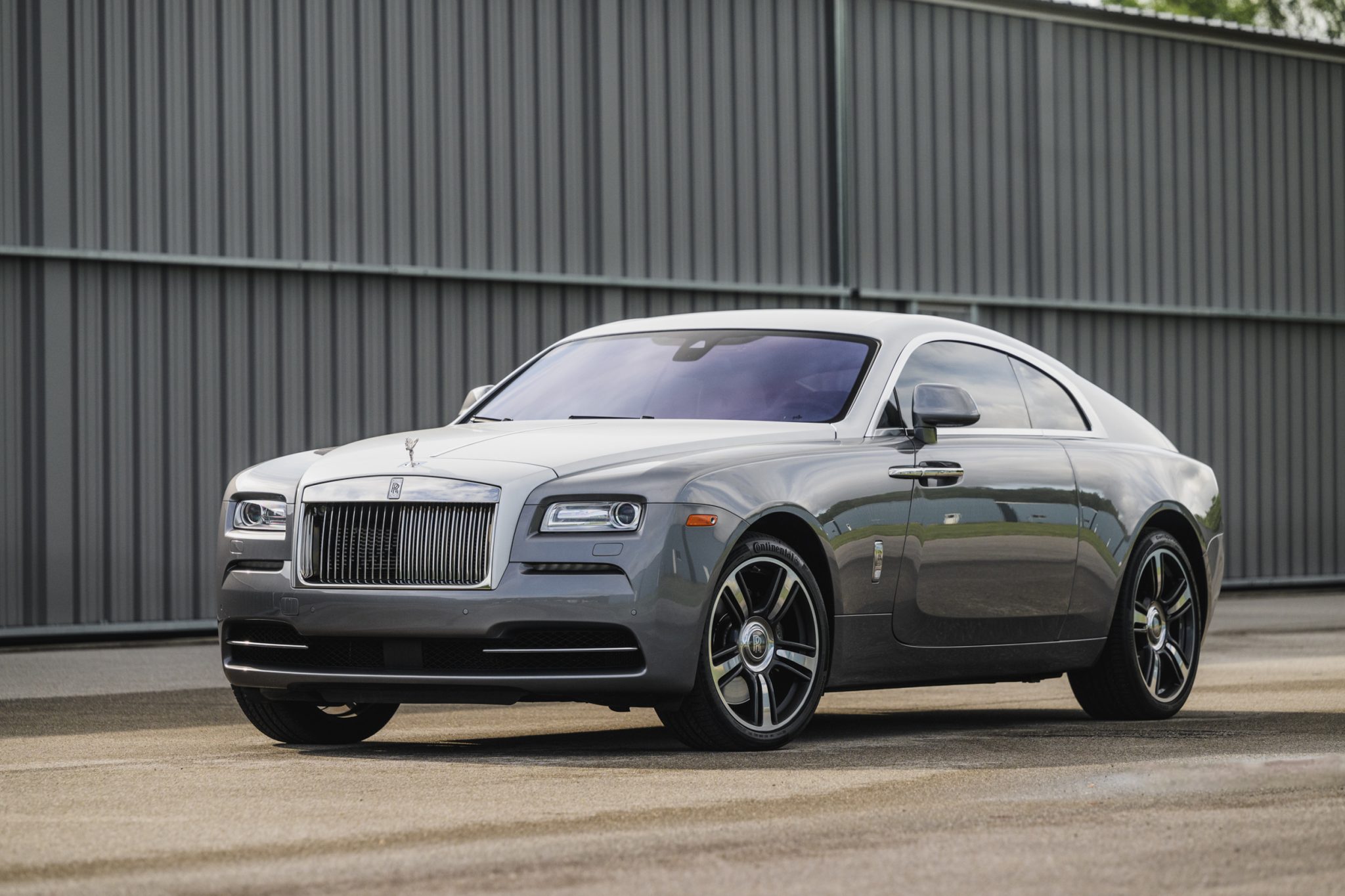 2016 Rolls-Royce Wraith for Sale – Jubilee Silver Twin-Turbo V12 Grand Tourer