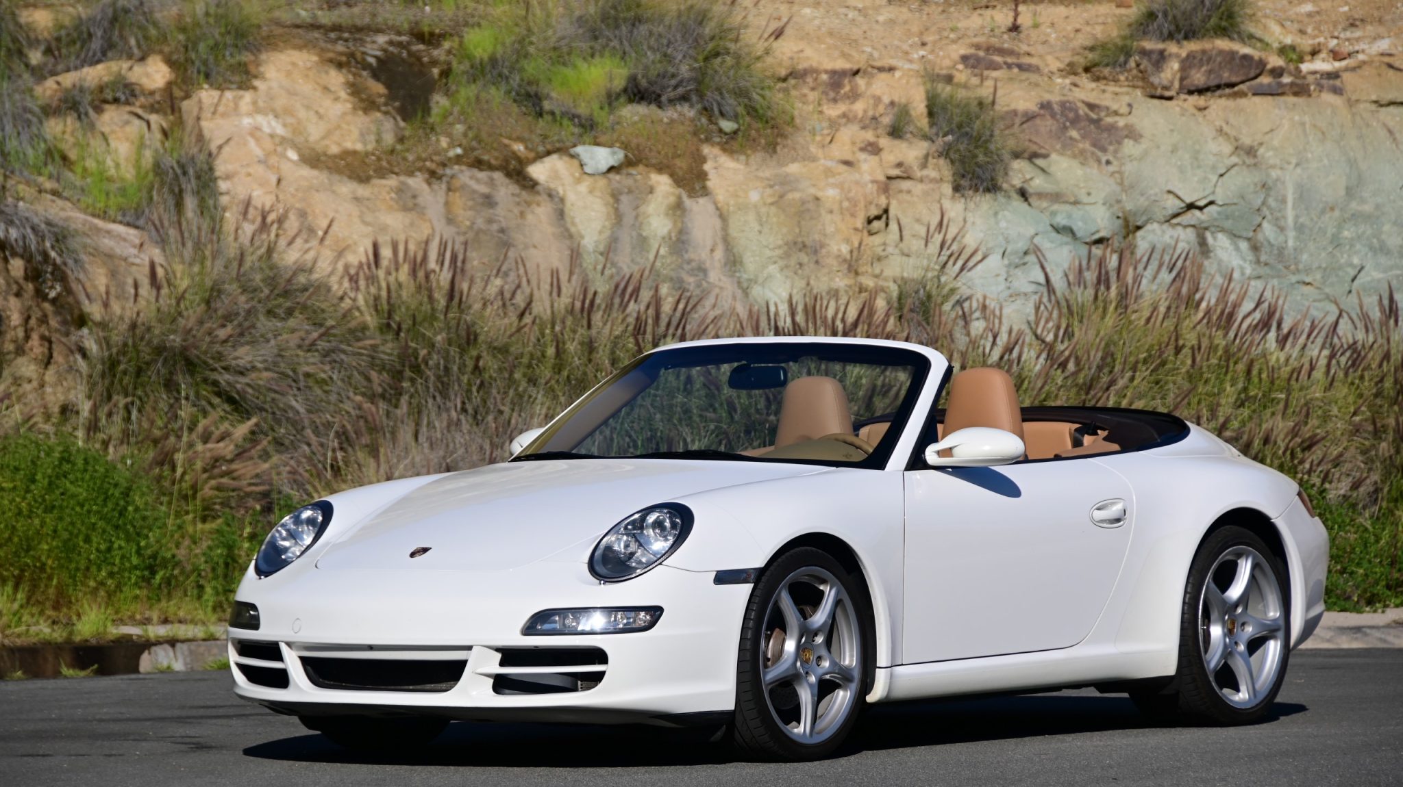 2006 Porsche 997 911 (Non-Turbo/GT2/GT3) zu verkaufen – Carrara White Cabriolet mit Fünfgang-Automatik