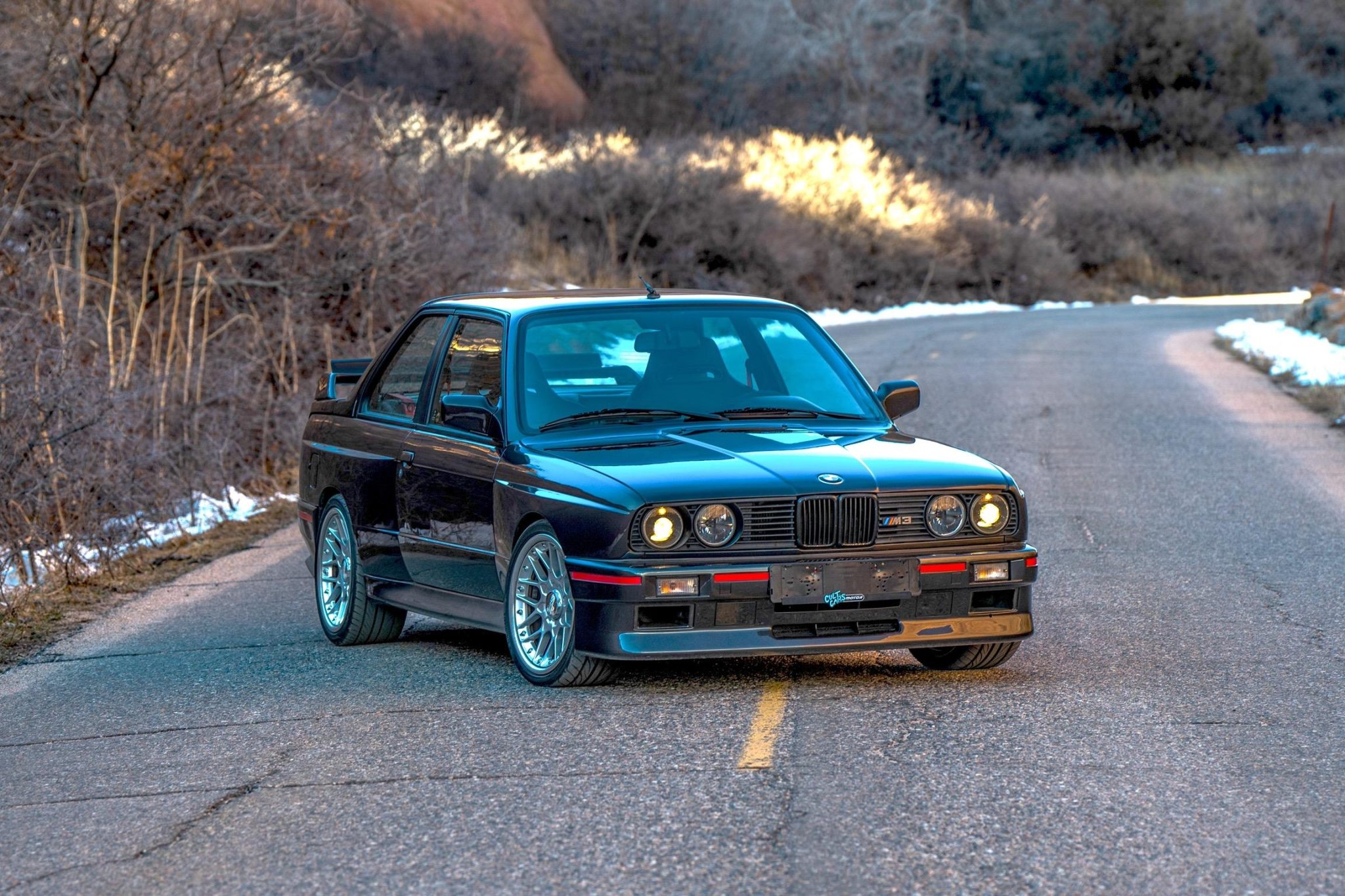 1986 BMW E30 M3 à vendre – Black S14 2,5 litres à boîte dogleg cinq rapports