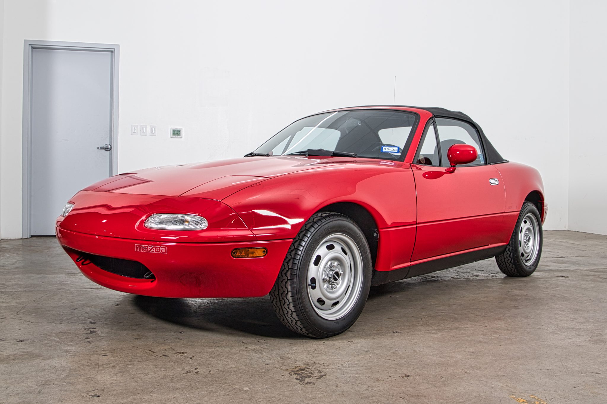 1990 Mazda NA MX-5 Miata for Sale – Classic Red Five-Speed Roadster