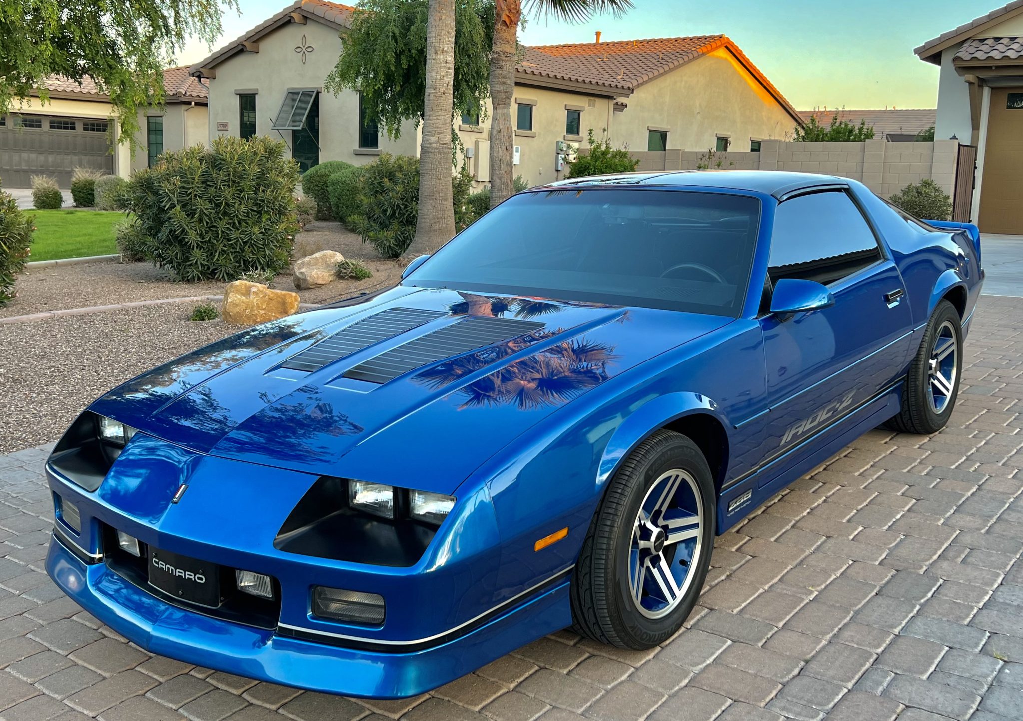 1986 Chevrolet Camaro 3rd Generation 1982-1992 for Sale – Bright Blue Metallic IROC V8