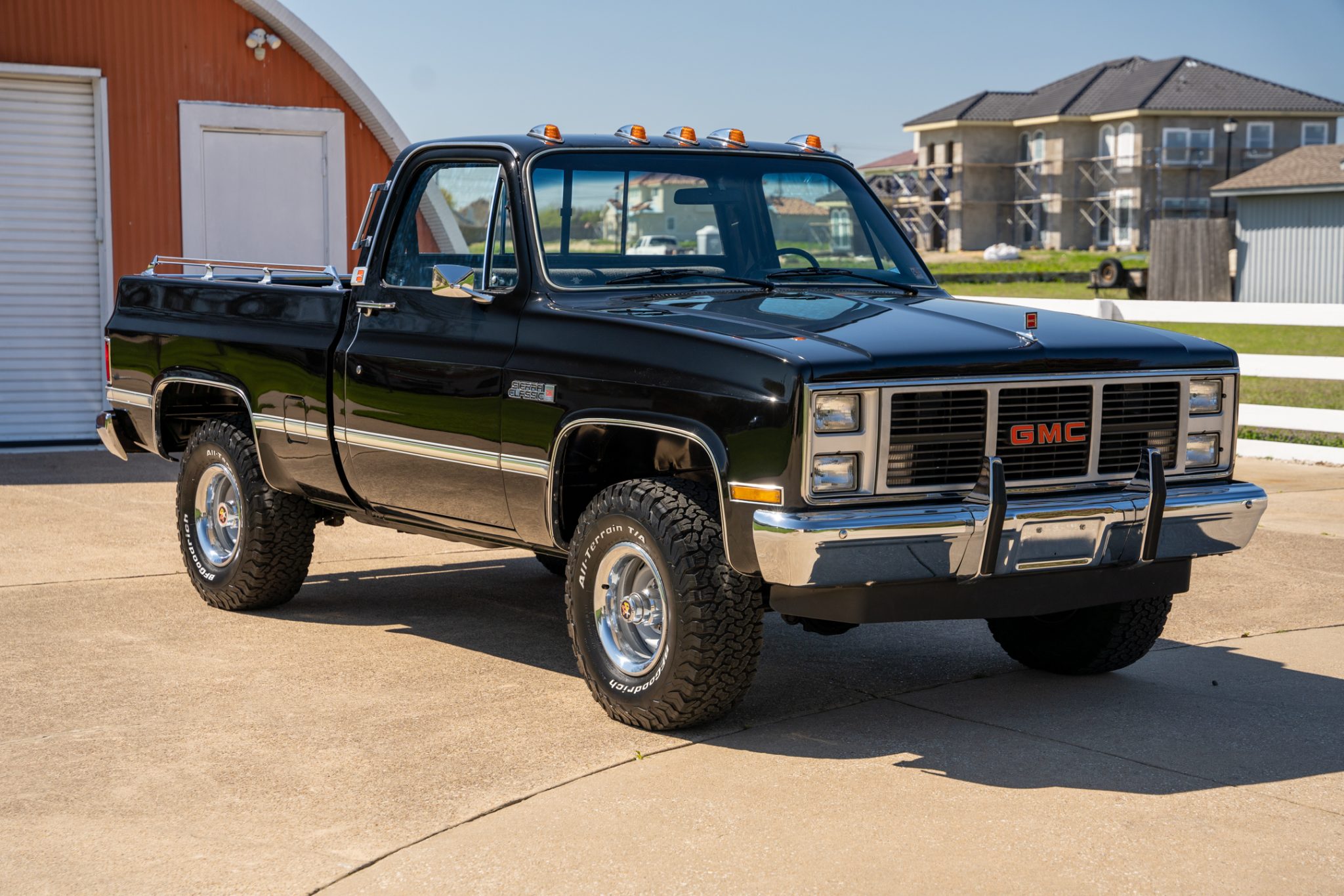1985 GMC C/K 1973-1991 for Sale – Black V8 Four-Speed 4x4 Pickup