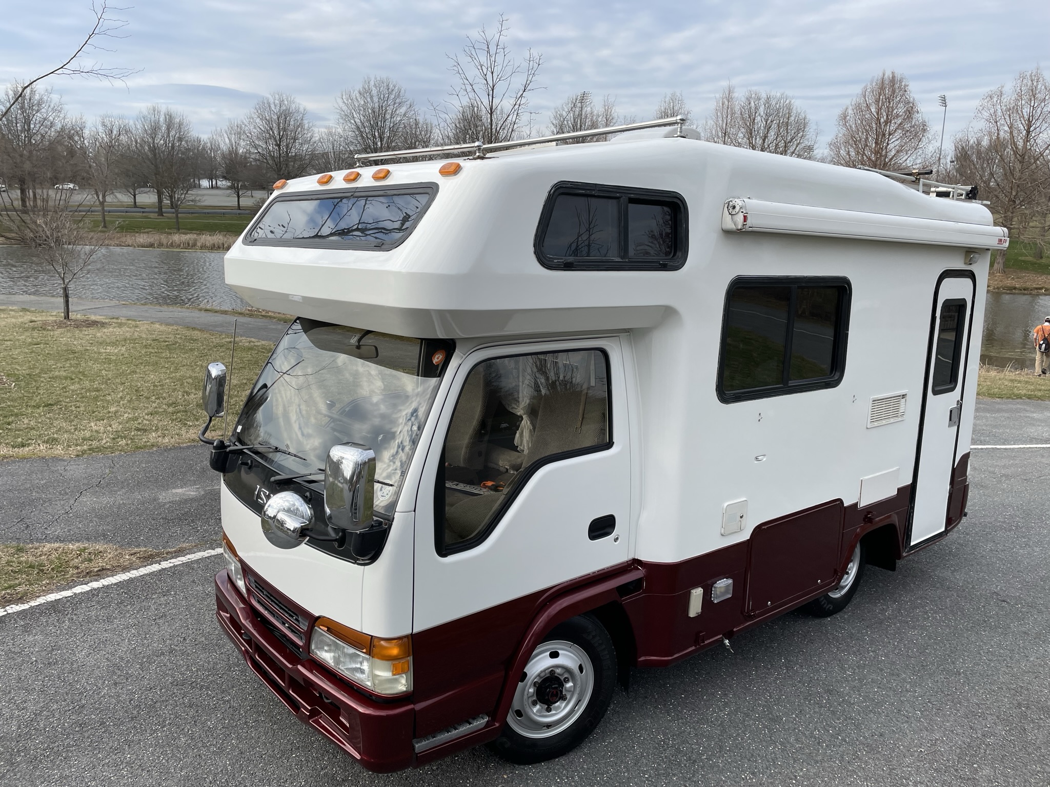 1997 Isuzu Elf for Sale – White & Maroon 4WD Diesel Camper