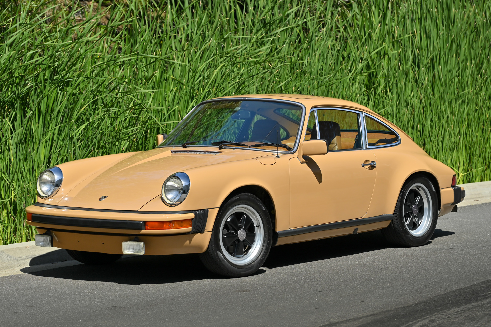 1978 Porsche 911SC à vendre – Classique Cashmere Beige à cinq rapports