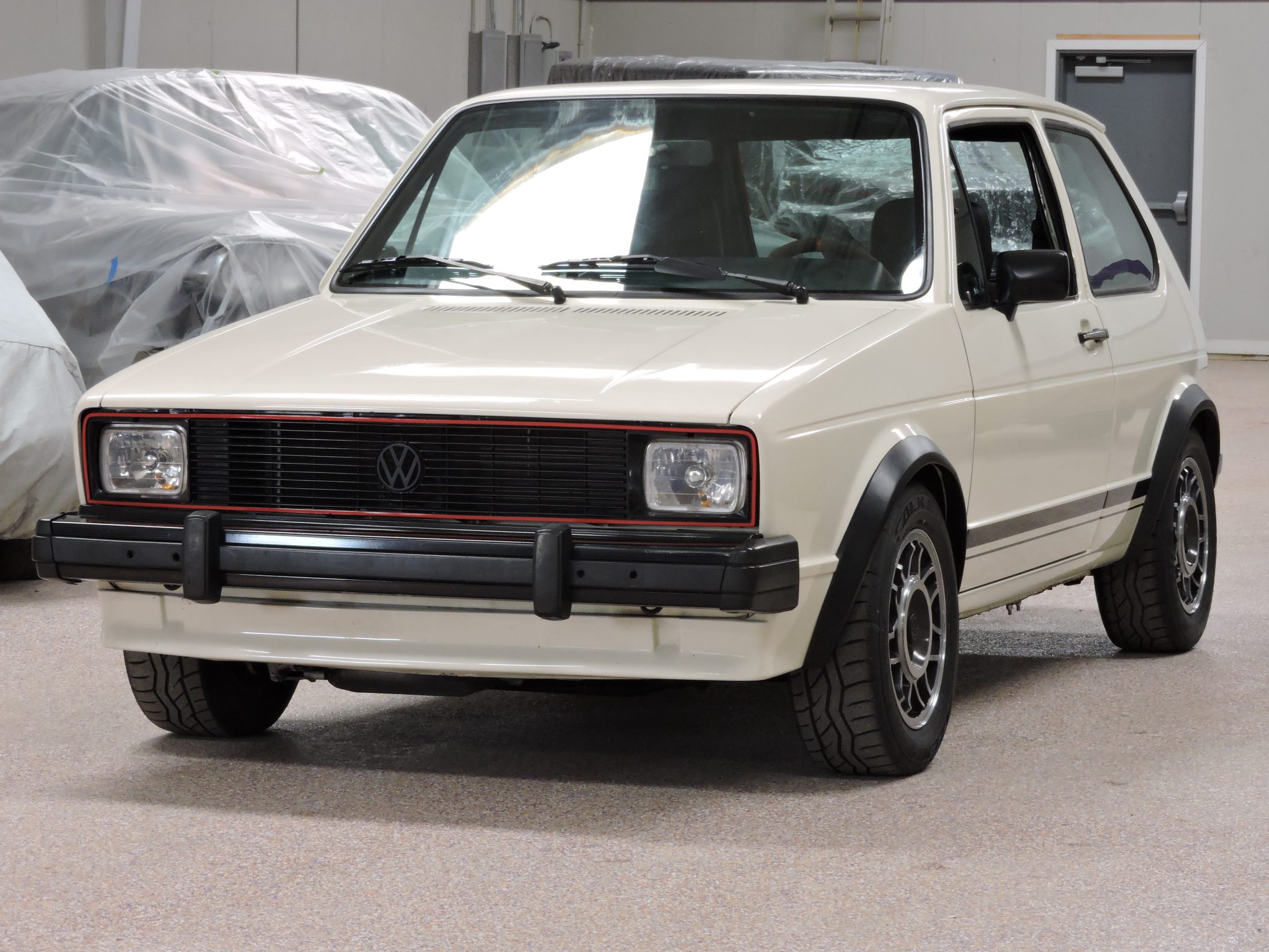 1983 Volkswagen GTI Mk1 à vendre – White ABF 16 soupapes à cinq rapports