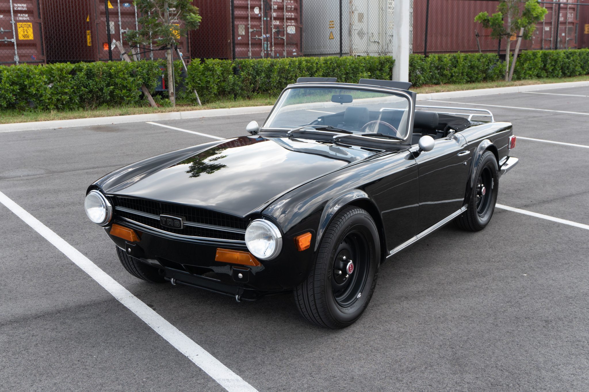 1970 Triumph TR6 zu verkaufen – Schwarzer Mazda-Umbau mit Fünfgang