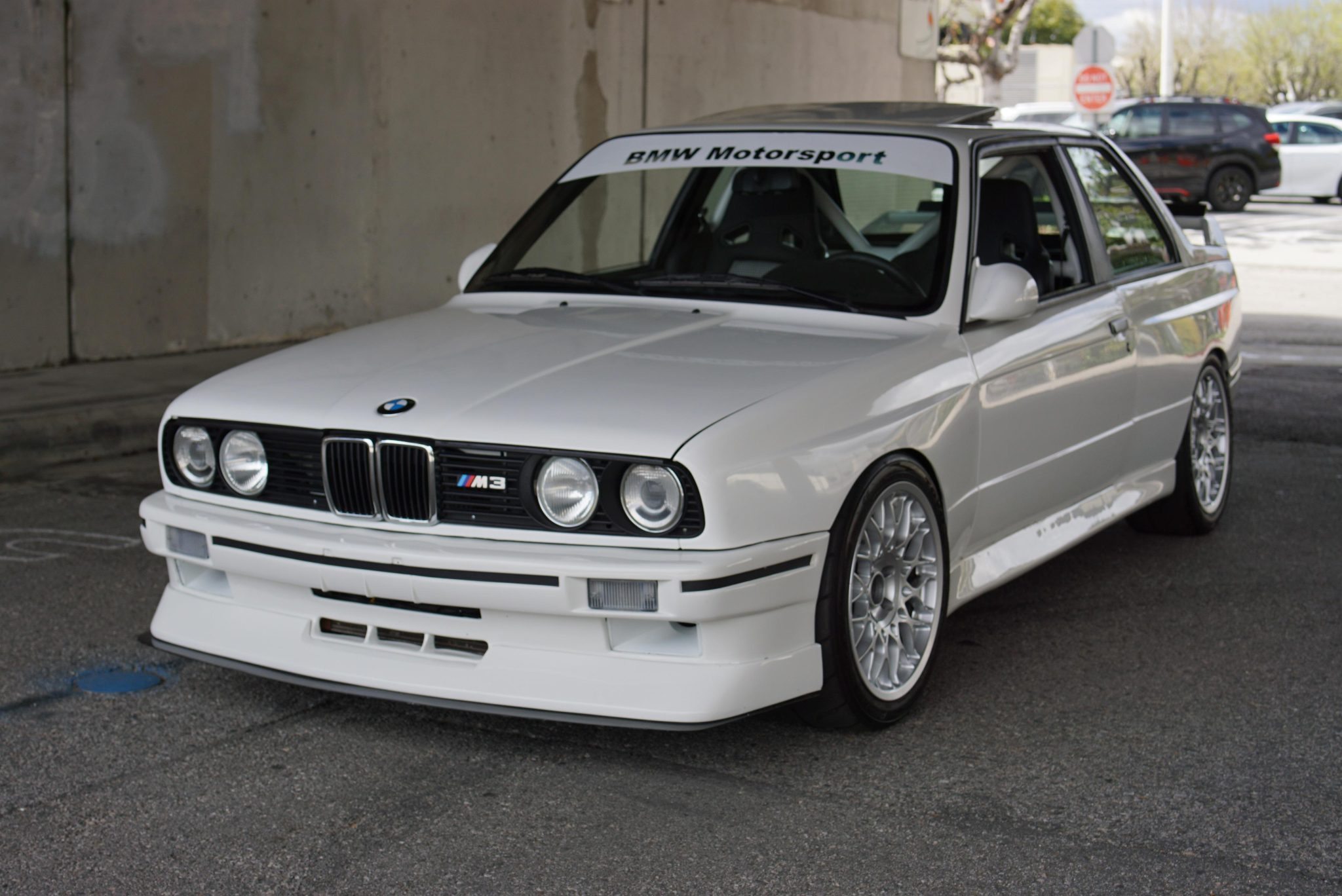 1987 BMW E30 M3 for Sale – Alpine White S54 Six-Speed Restomod