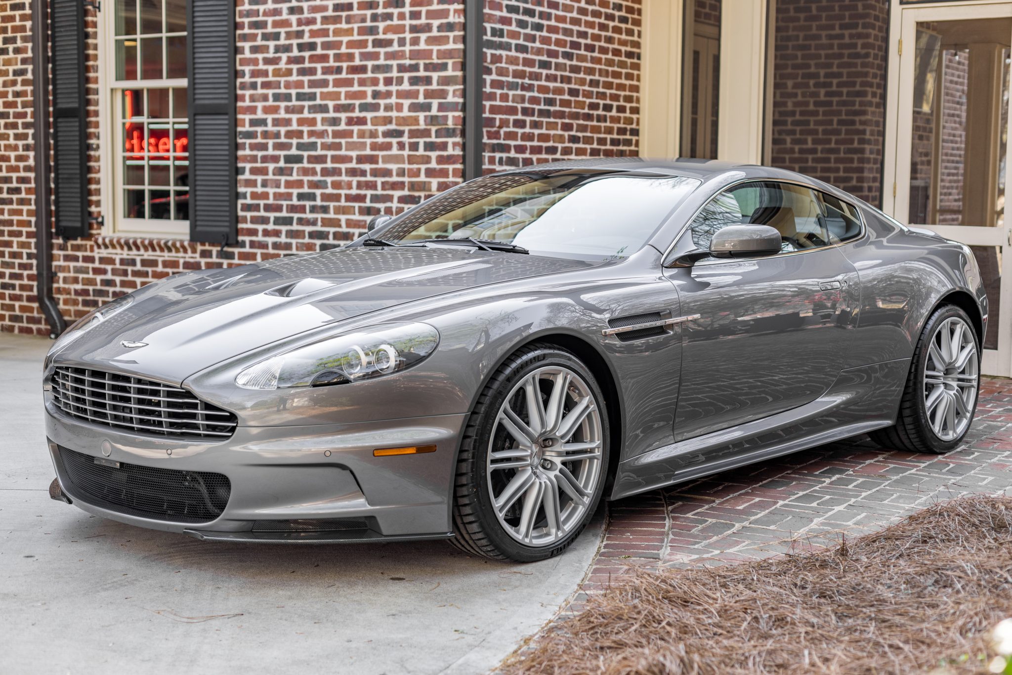 2009 Aston Martin DBS zu verkaufen – Casino Royale Metallic V12 mit Sechsgang