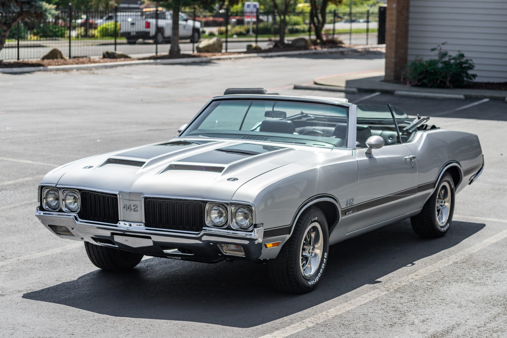 1970 Oldsmobile 442 à vendre – Cabriolet Silver V8 455 à quatre rapports