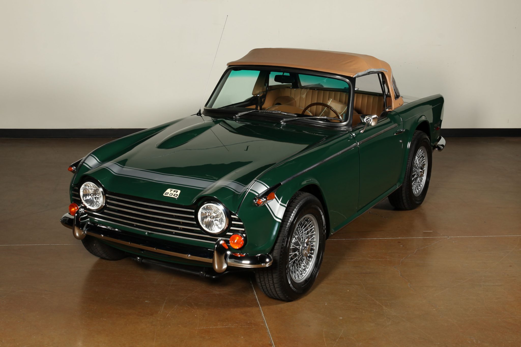 1968 Triumph TR5 & TR250 zu verkaufen – Dark Green Fünfgang-Roadster