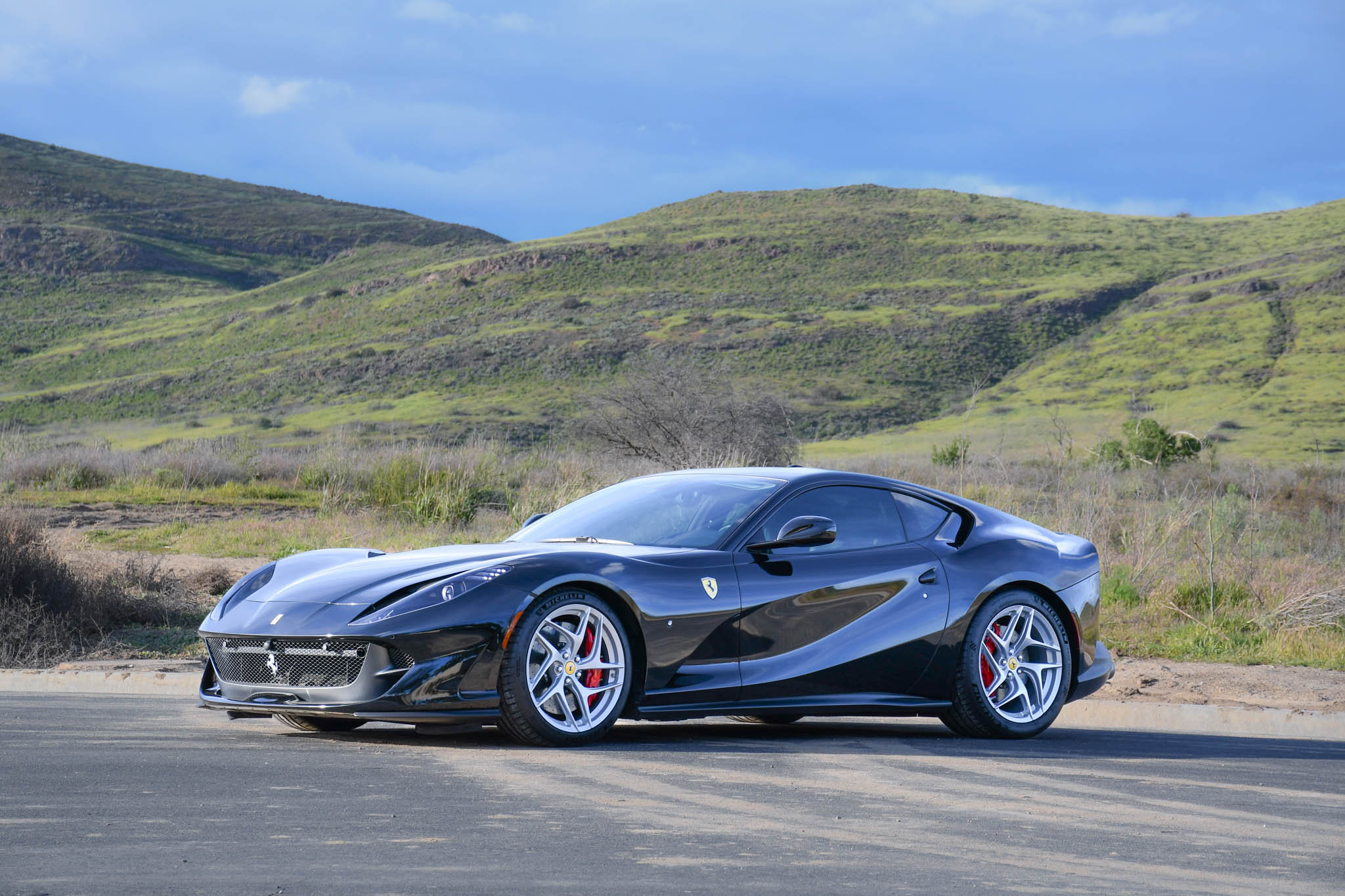 2018 Ferrari 812 Superfast & 812 GTS zu verkaufen – Nero V12 Grand Tourer