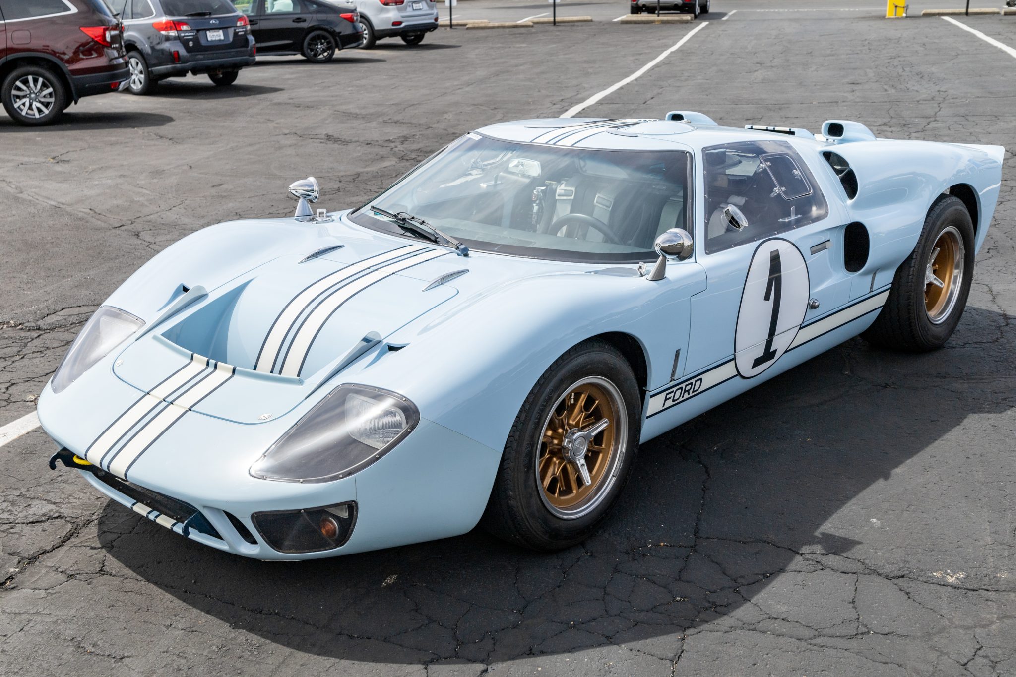 482-Powered Superformance GT40 MKII for Sale – Arcadian Blue V8 Five-Speed