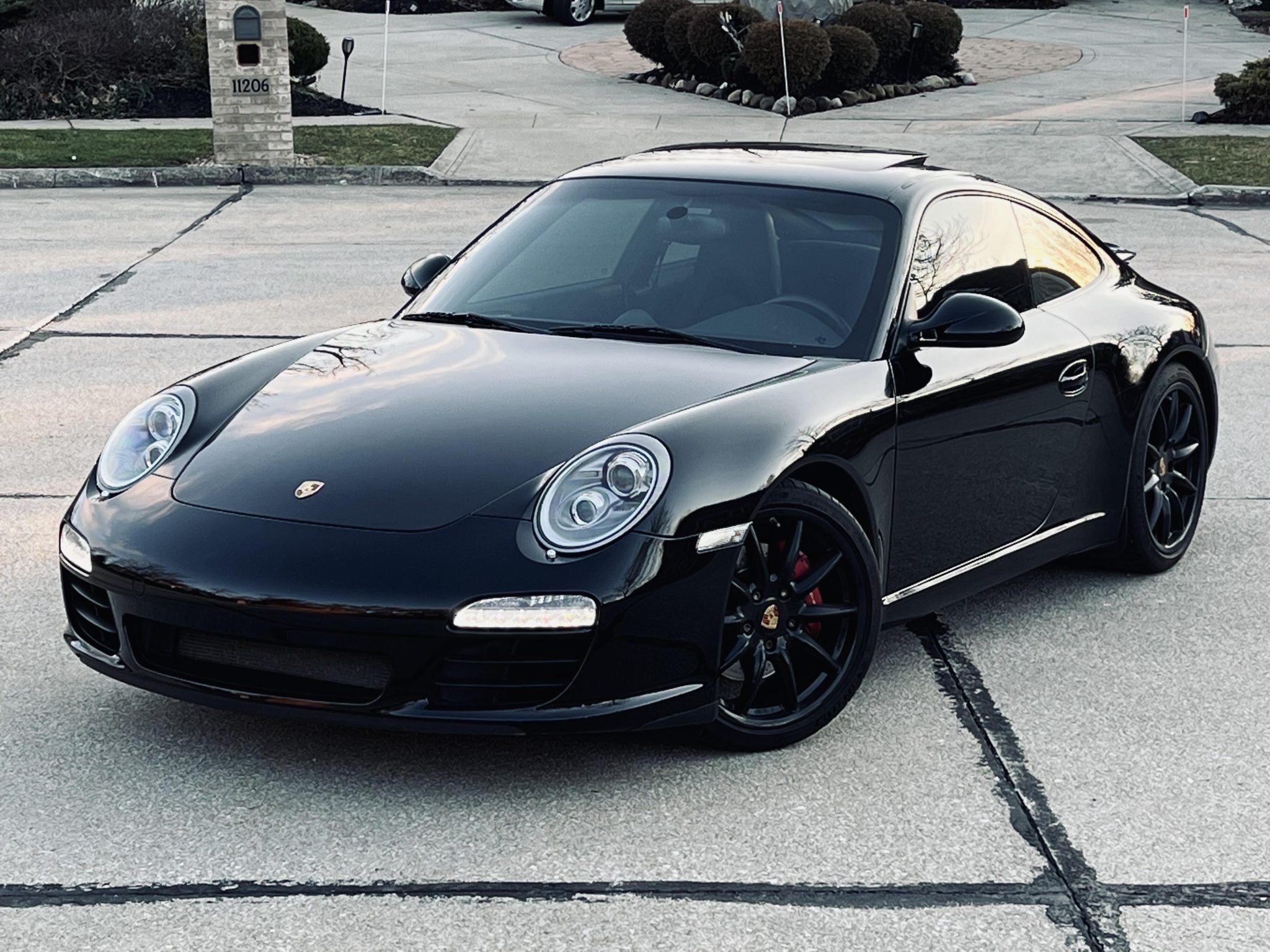 2011 Porsche 997 911 (Non-Turbo/GT2/GT3) à vendre – Black PDK flat-six sportive