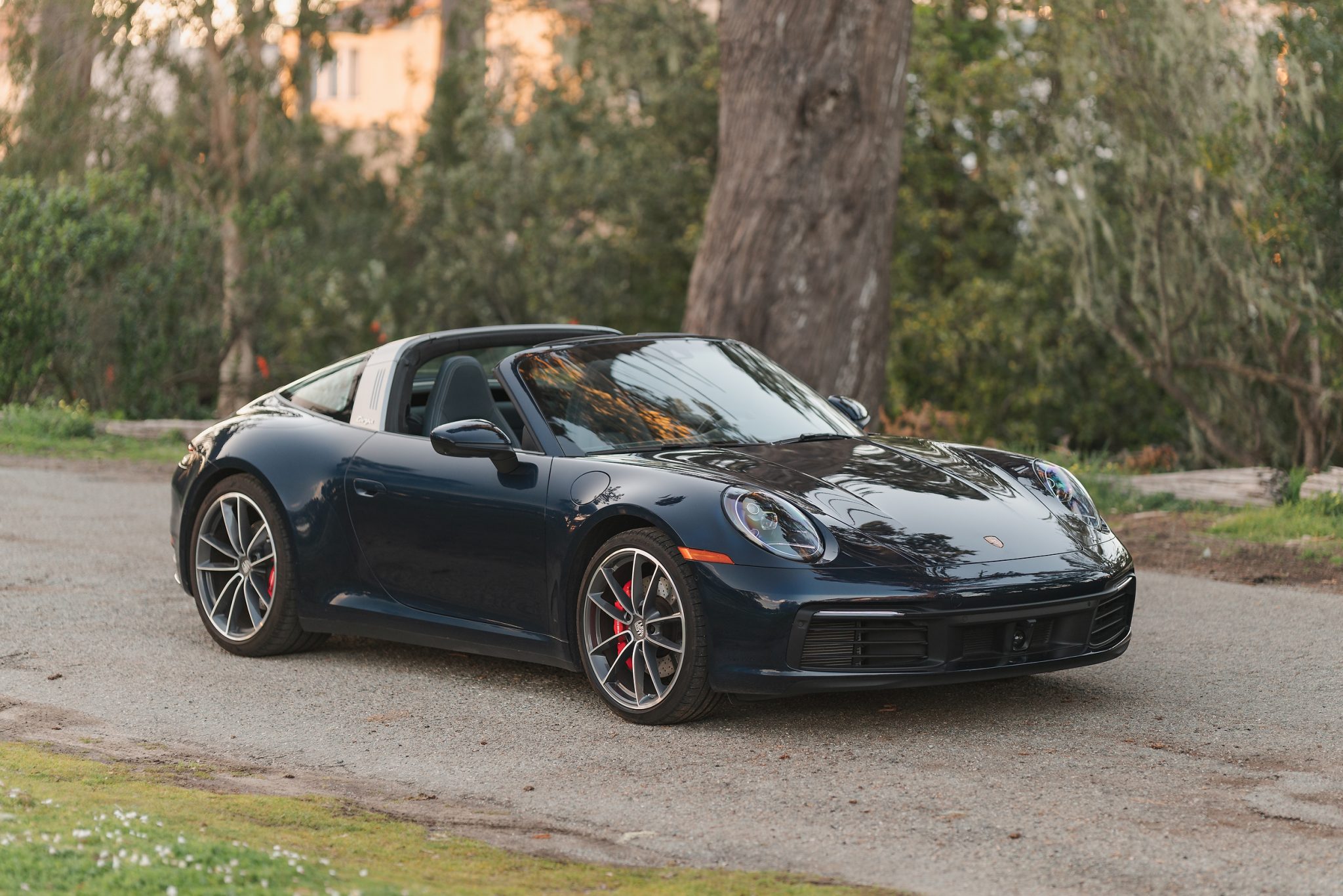 2022 Porsche 992 911 (Non-Turbo/GT2/GT3) for Sale – Night Blue Targa