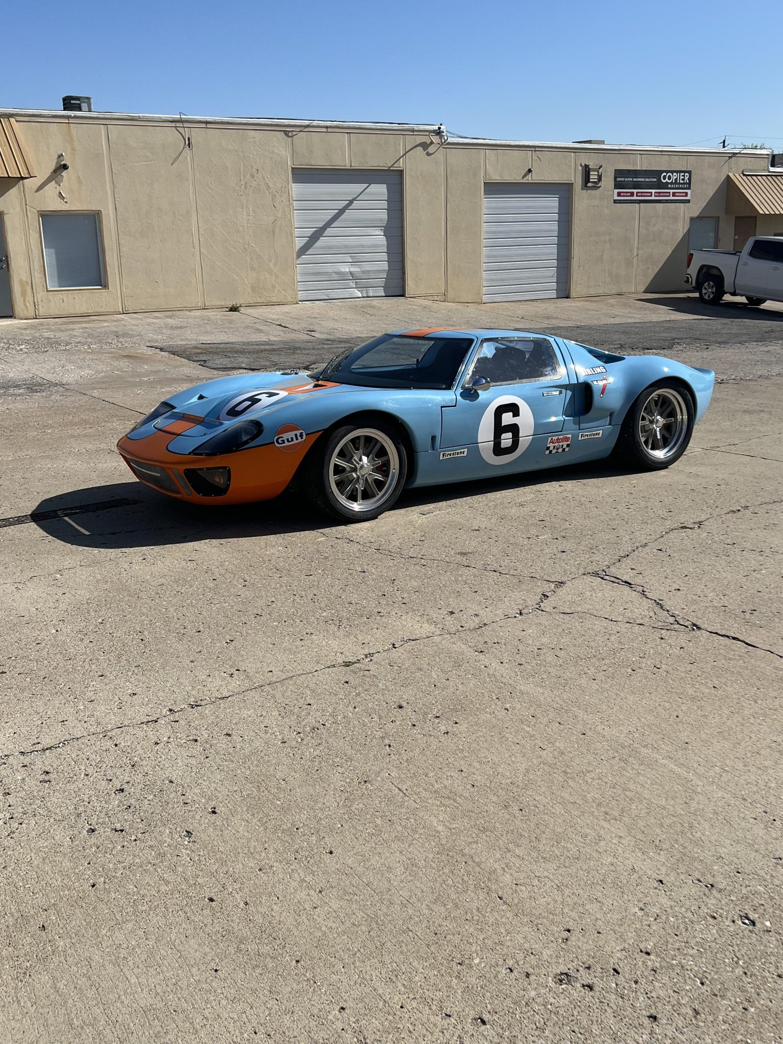 Ardern Cars GT40 Replica for Sale – Gulf-Style 302 V8 Six-Speed