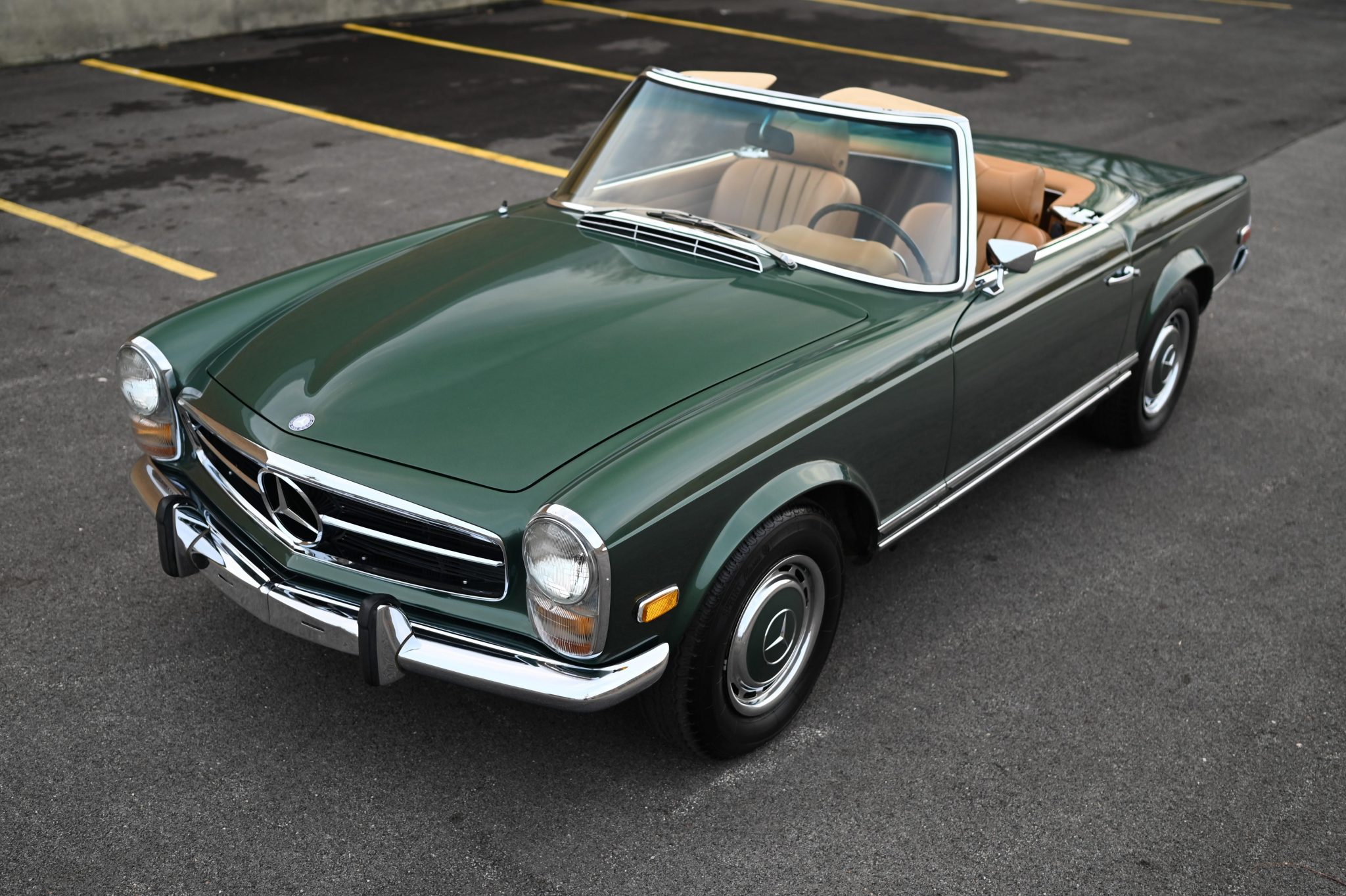 1969 Mercedes -Benz Mercedes-Benz W113 SL for Sale – Green Six-Speed Pagoda