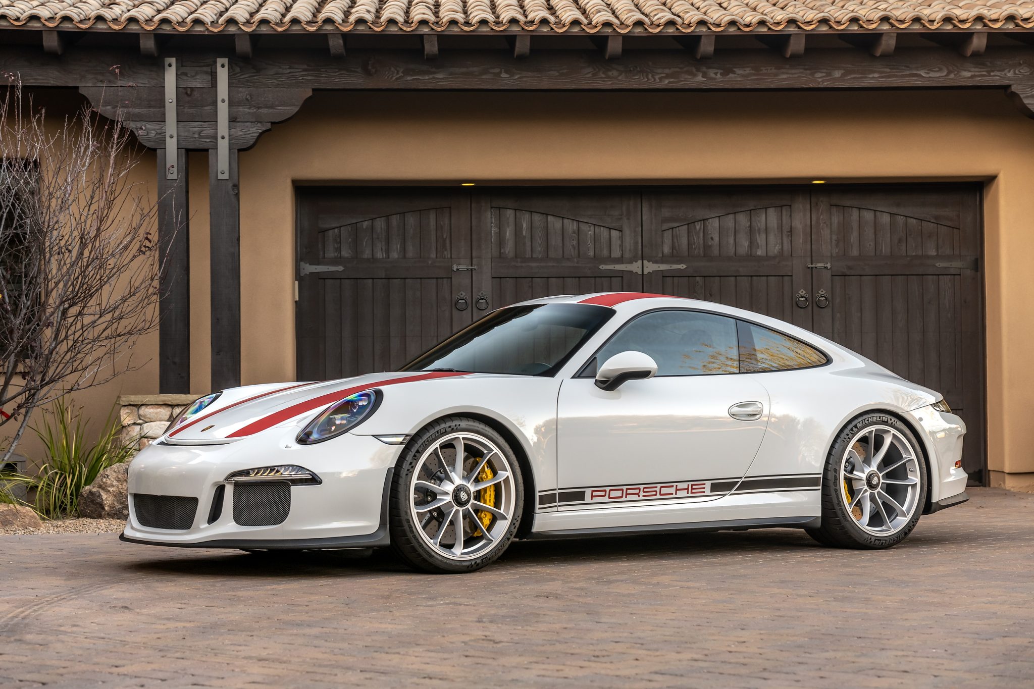 2016 Porsche 991 911 (Non-Turbo/GT2/GT3) à vendre – 911 R manuelle