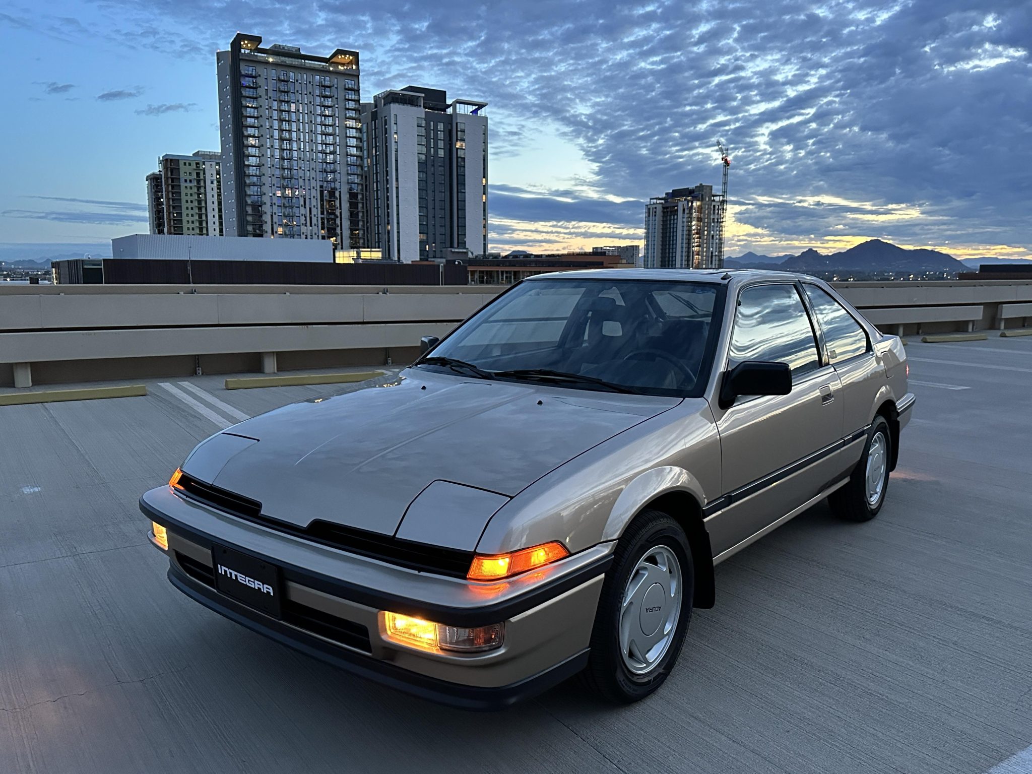 1989 Acura Integra for Sale – Gold Five-Speed DOHC Hatchback