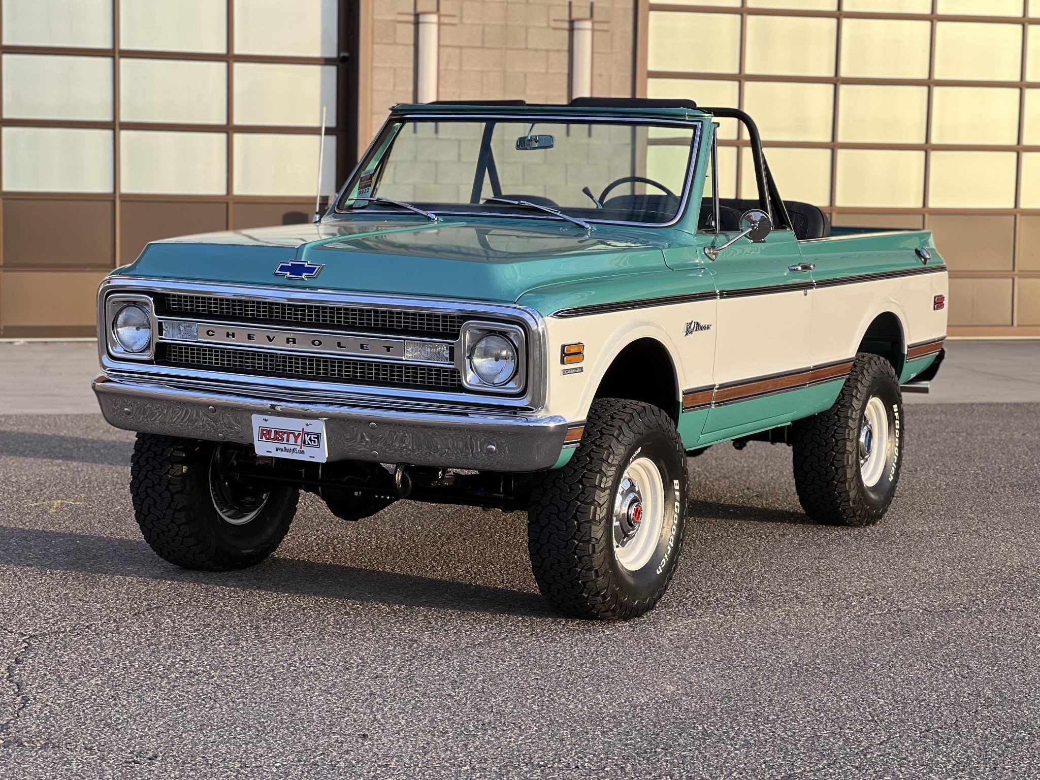 1969 Chevrolet K5 Blazer 1969-1972 à vendre – V8 LS1 et transmission 4×4