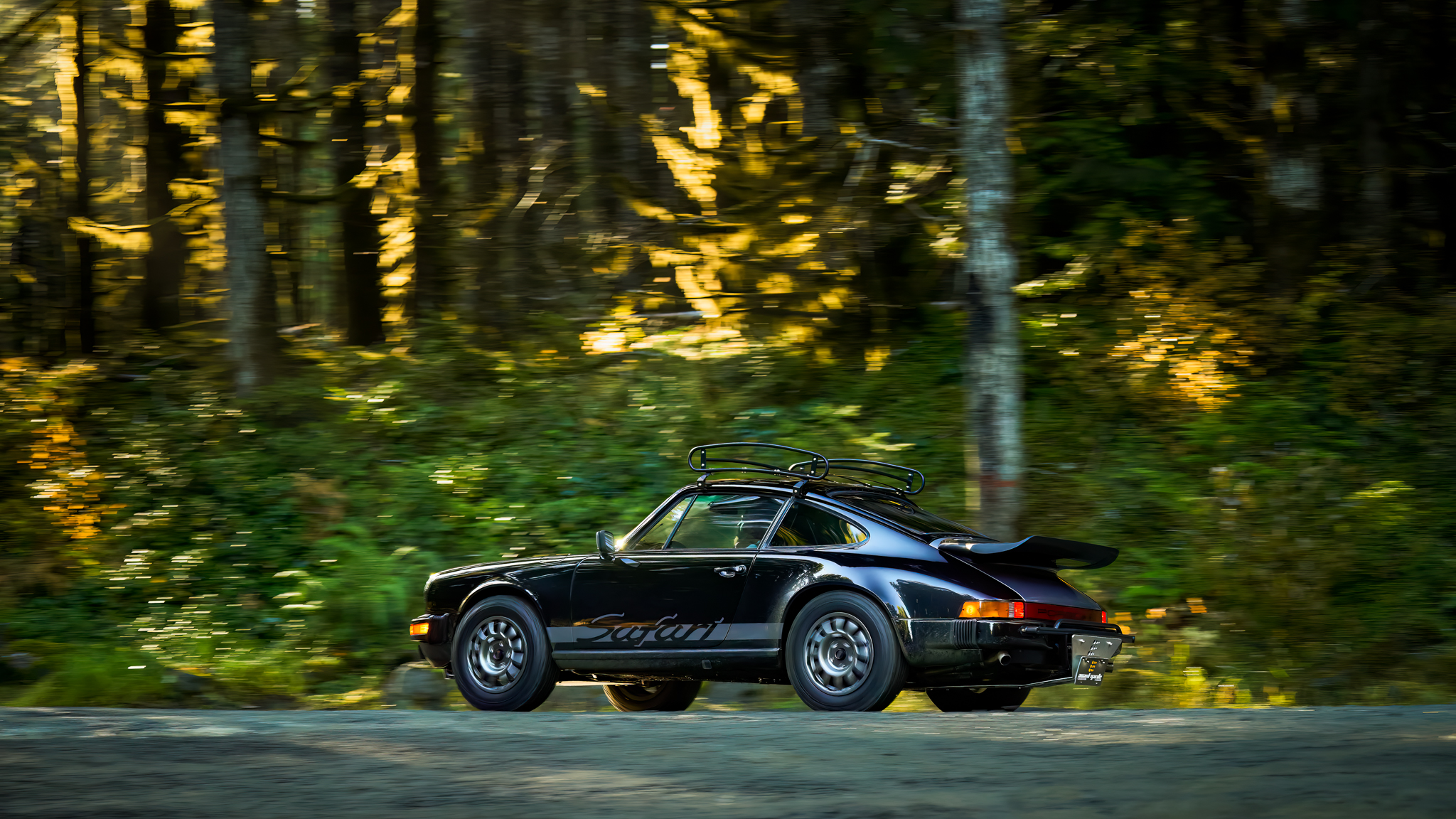 Safari-Style 1984 Porsche 911 Carrera Coupe for Sale – Manual 3.2
