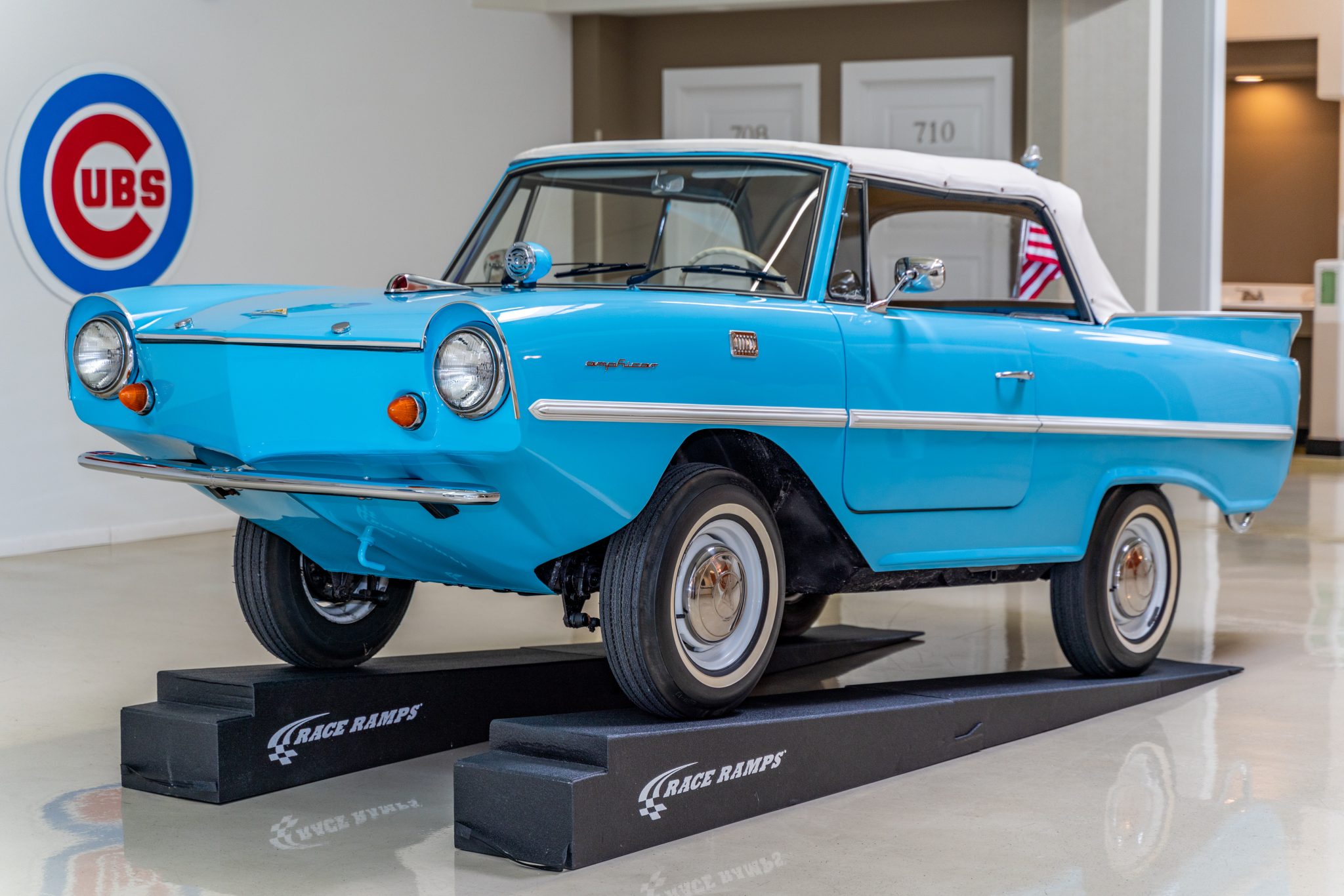1966 Amphicar 770 à vendre – Cabriolet amphibie bleu