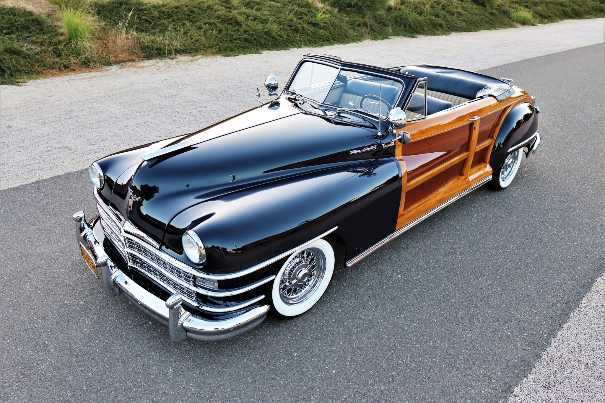 1948 Chrysler Town & Country for Sale – Hemi V8 Wood-Bodied Convertible