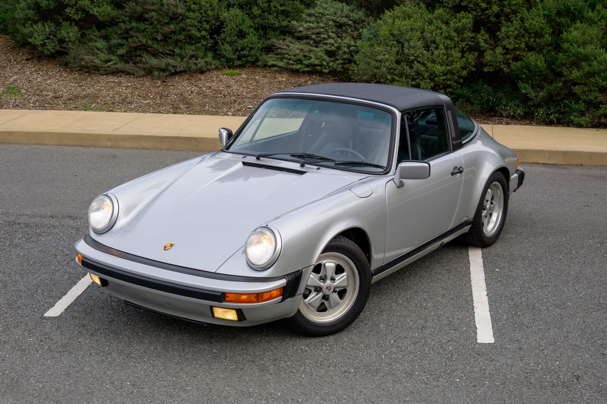 1987 Porsche 911 Carrera 3.2 à vendre – Targa argentée avec boîte G50