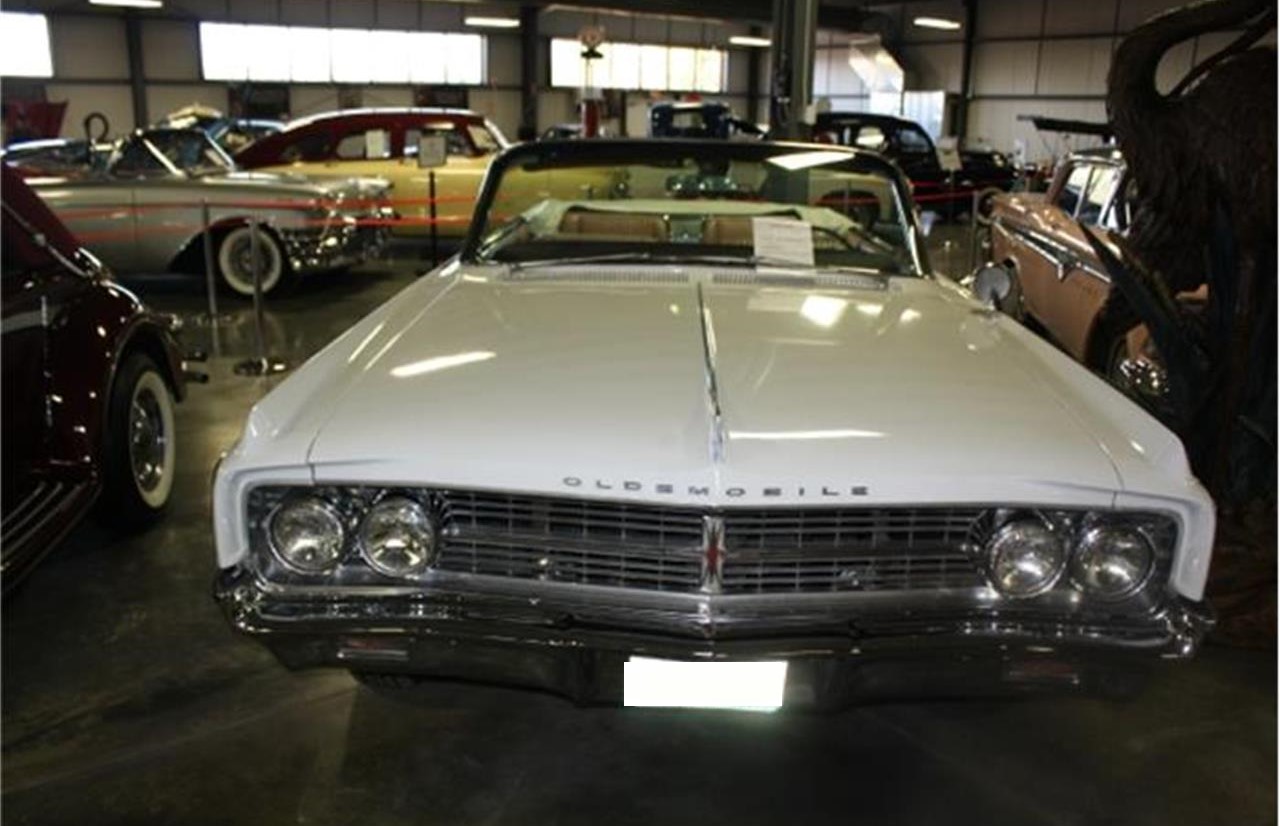 1963 Oldsmobile Starfire