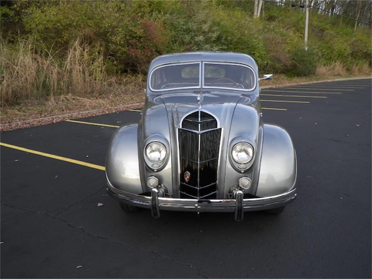 1935 DeSoto SG Airflow