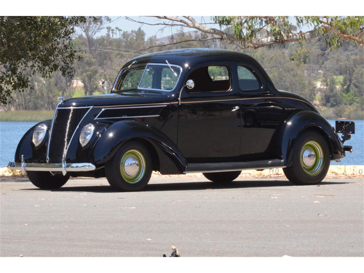 1937 Ford Coupe