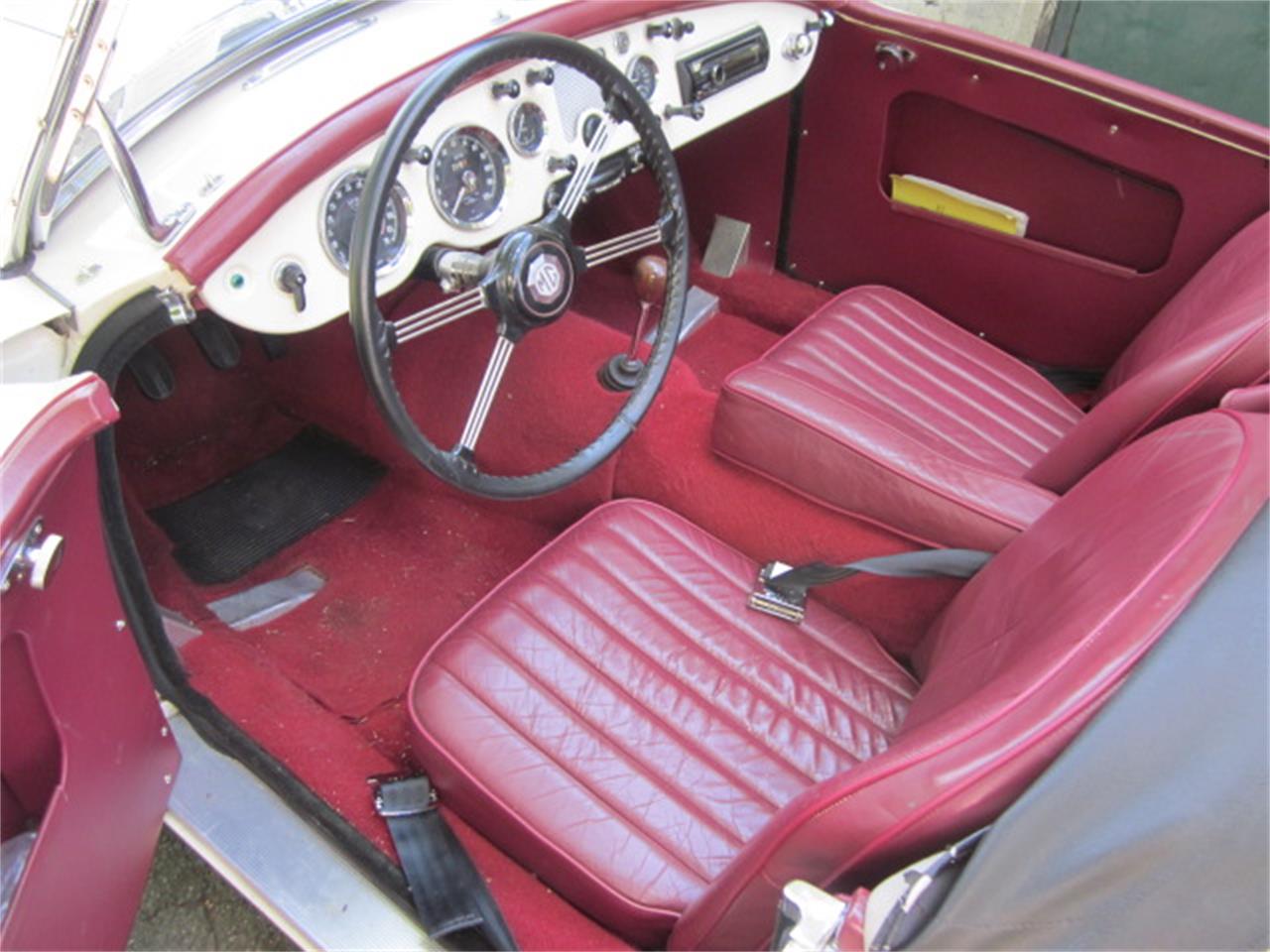 1961 MG MGA