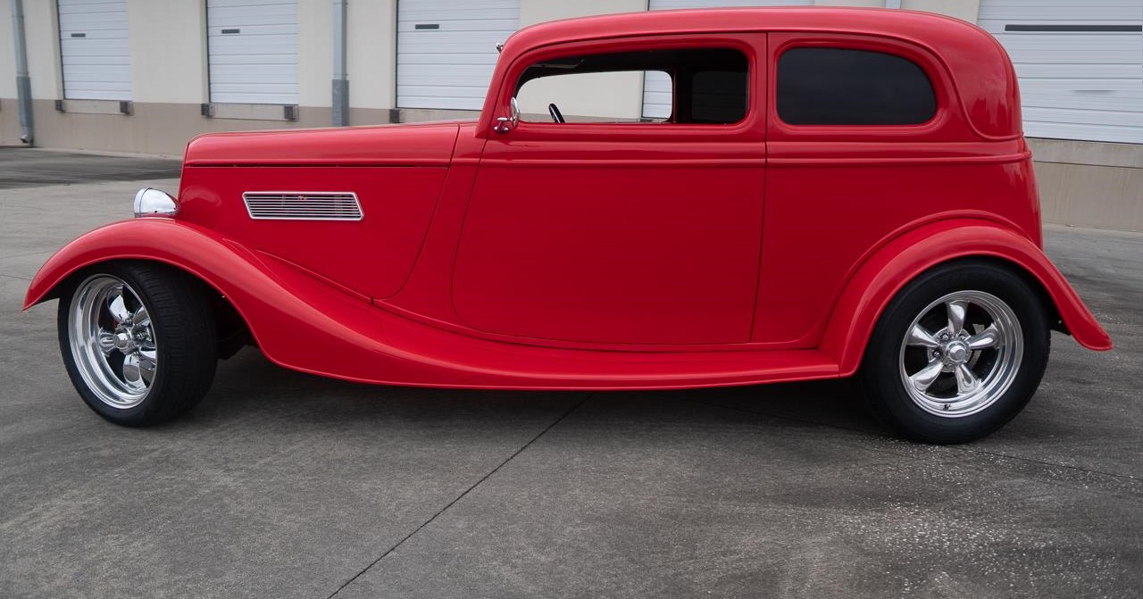 1933 Ford Sedan