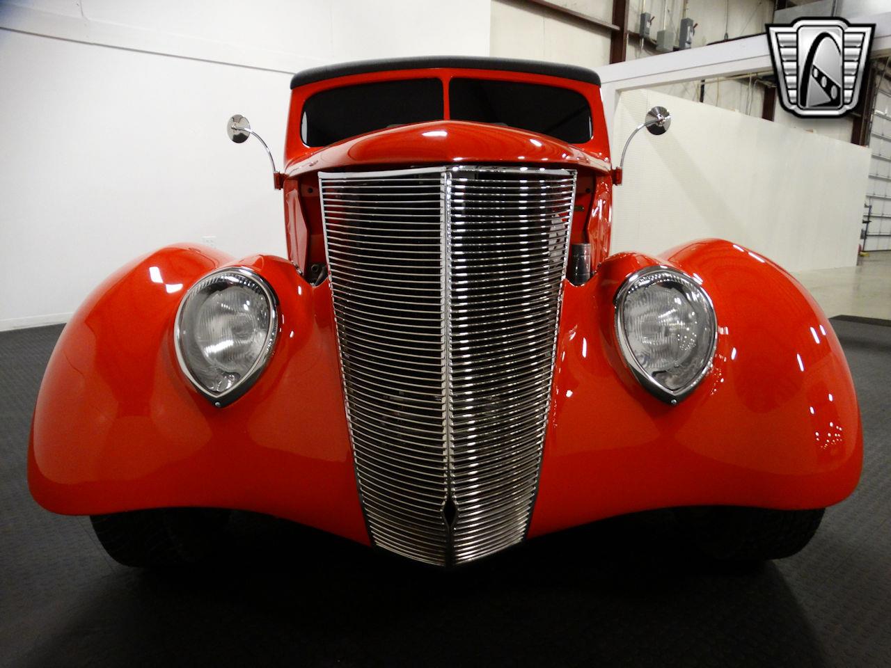 1937 Ford Roadster