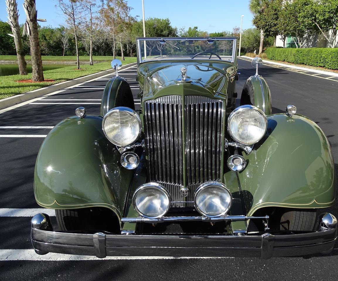 1934 Packard Super Eight