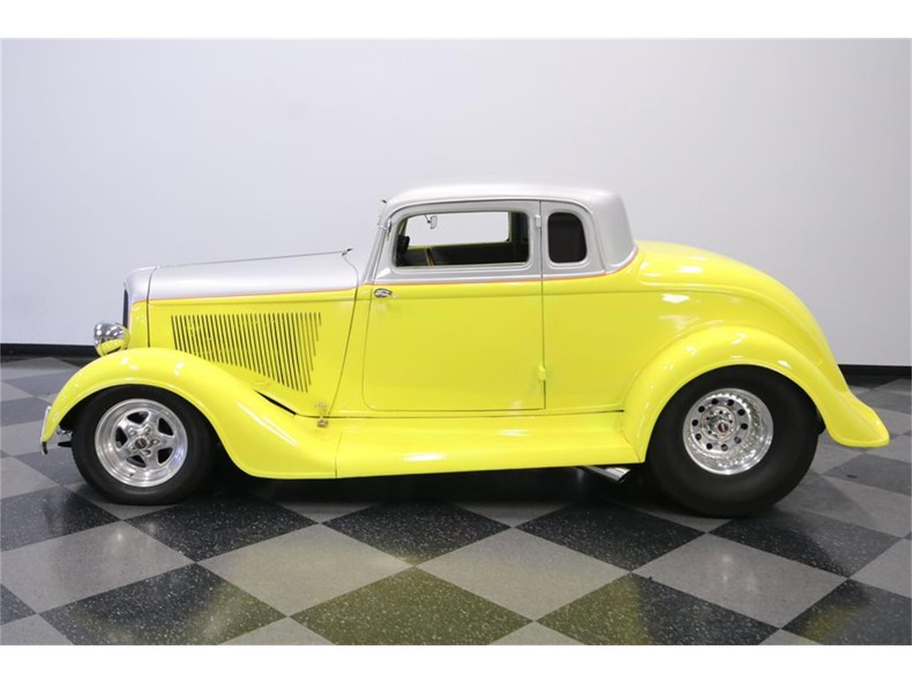 1934 Plymouth 5-Window Coupe