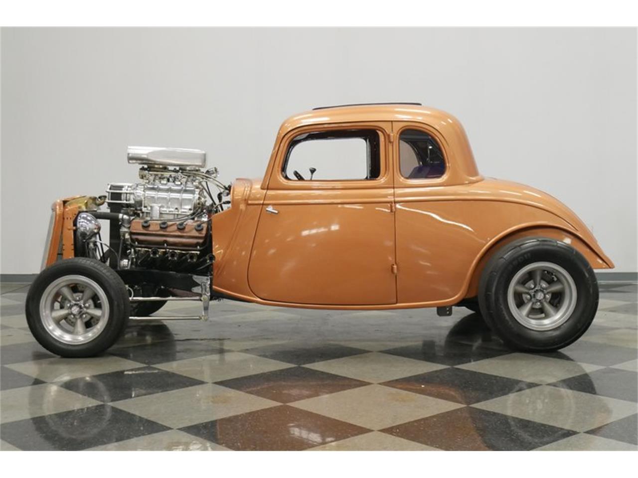 1934 Ford 5-Window Coupe
